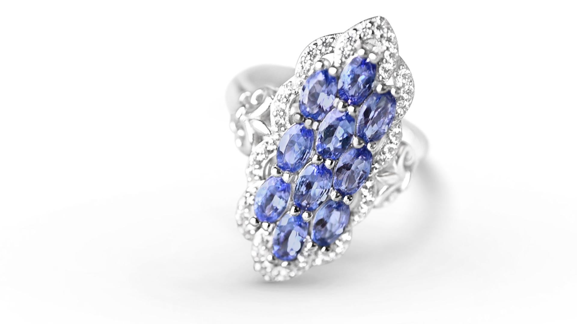 2.19 Ct Tanzanite Ring 925 Sterling Silver Rhodium Plated Fashion Rings In New Condition For Sale In New York, NY