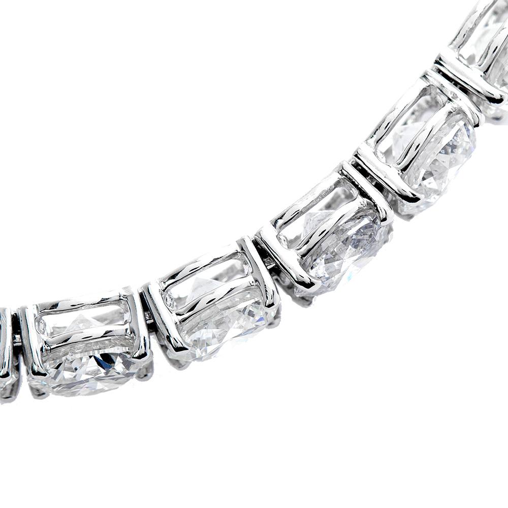 21.90 Carat Round Cut Diamond Platinum Tennis Bracelet In New Condition For Sale In New York, NY