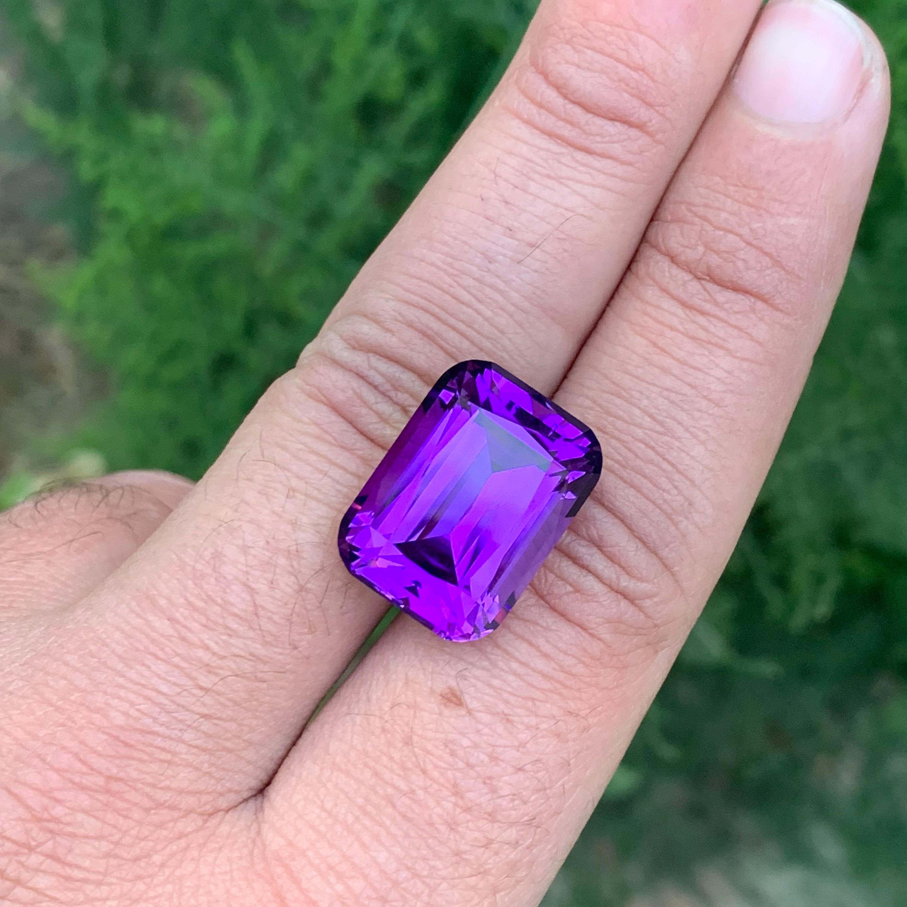 21,95 Karat natürlicher loser tief lila Amethyst Smaragd Form Edelstein im Angebot 4