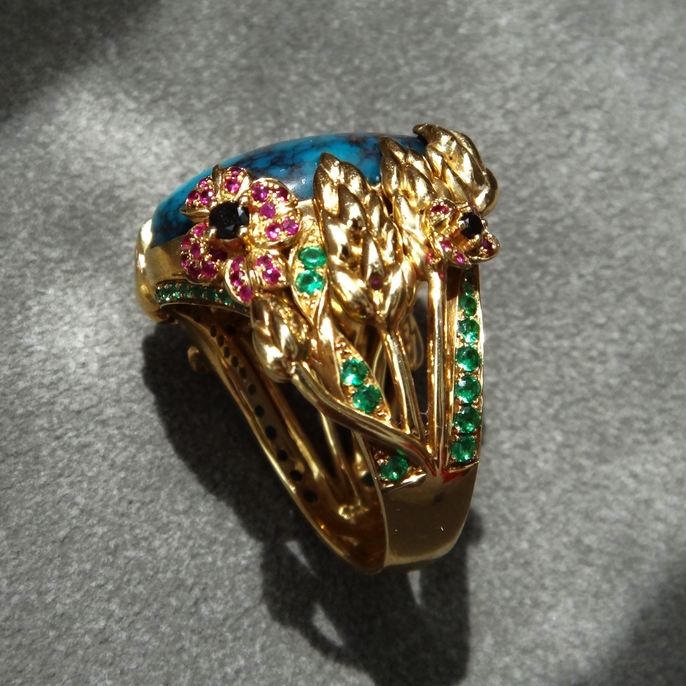 21Carat Natural Bisbee Turquoise 18K Gold Ruby and Tsavorite Cocktail Ring For Sale 1