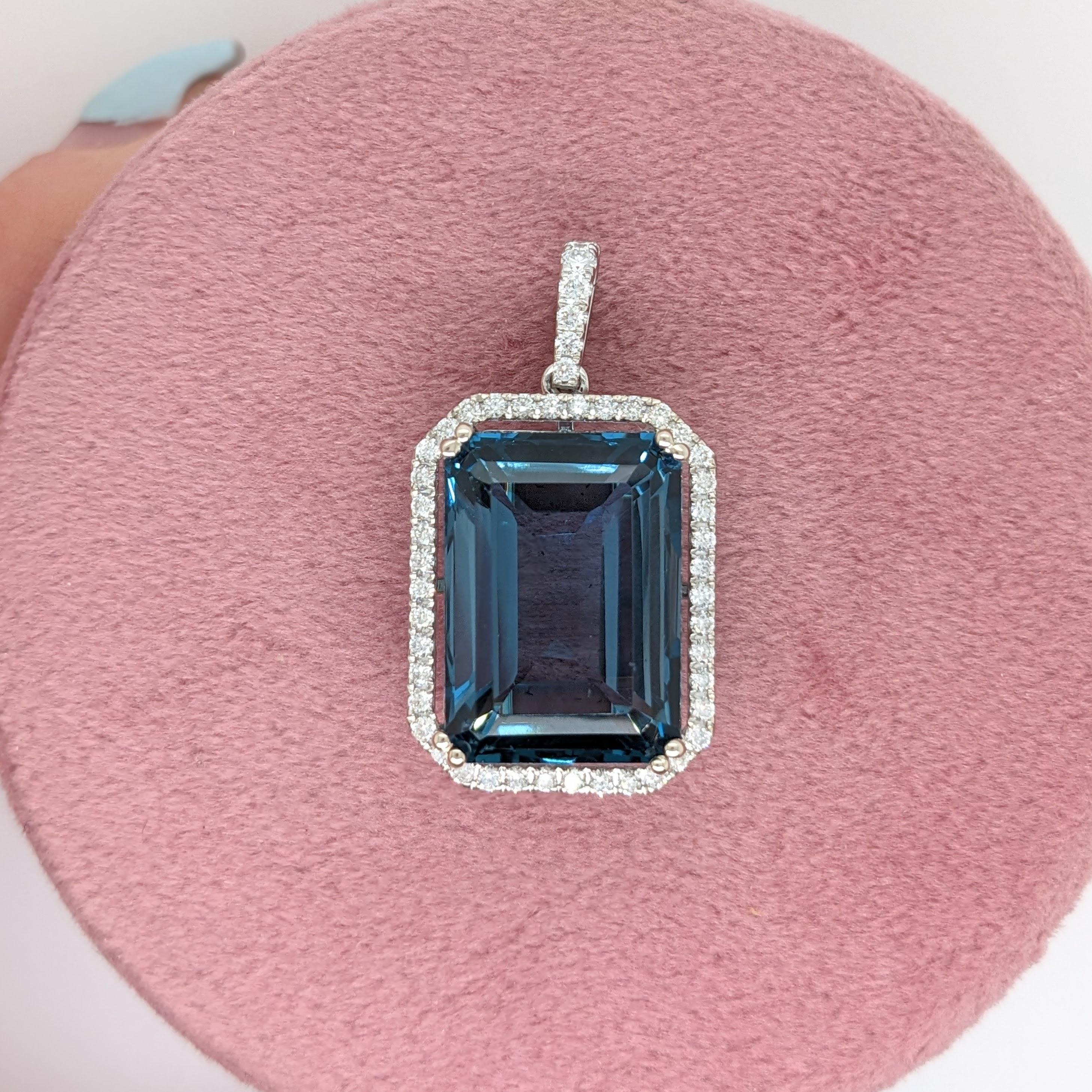 21ct London Topaz Pendant w Earth Mined Diamonds in Solid 14K Gold EM 18x13mm For Sale 2
