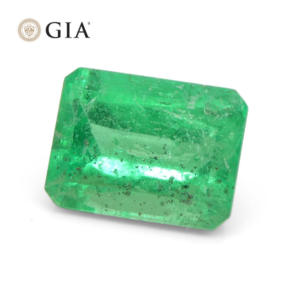 Women's or Men's 2.1ct Octagonal/Emerald Green Emerald GIA Certified Colombia   For Sale