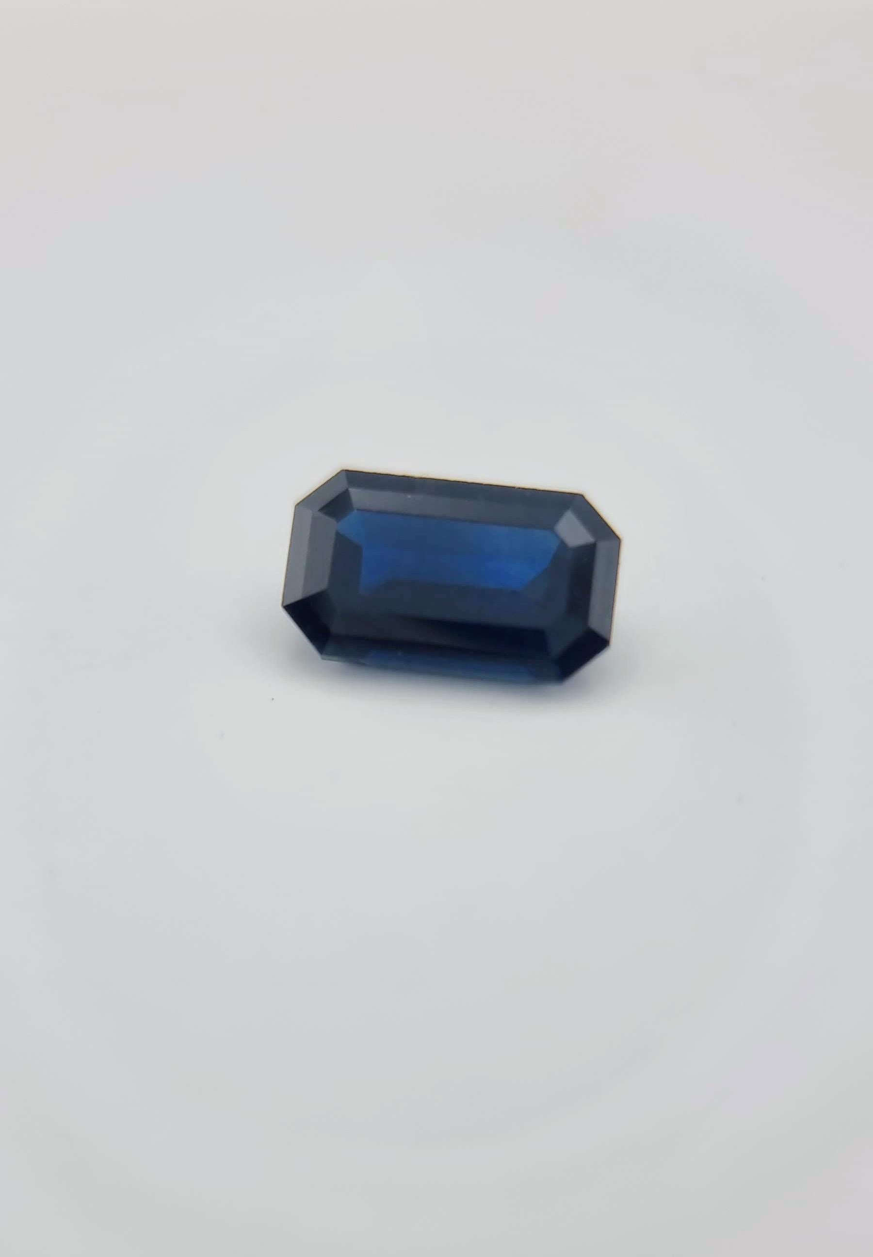 2,1ct Rechteckig Dunkelblau Natürlicher Saphir Edelstein (Achteckschliff) im Angebot