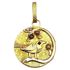 21K Yellow Gold Bird Circle Locket Pendant #25364