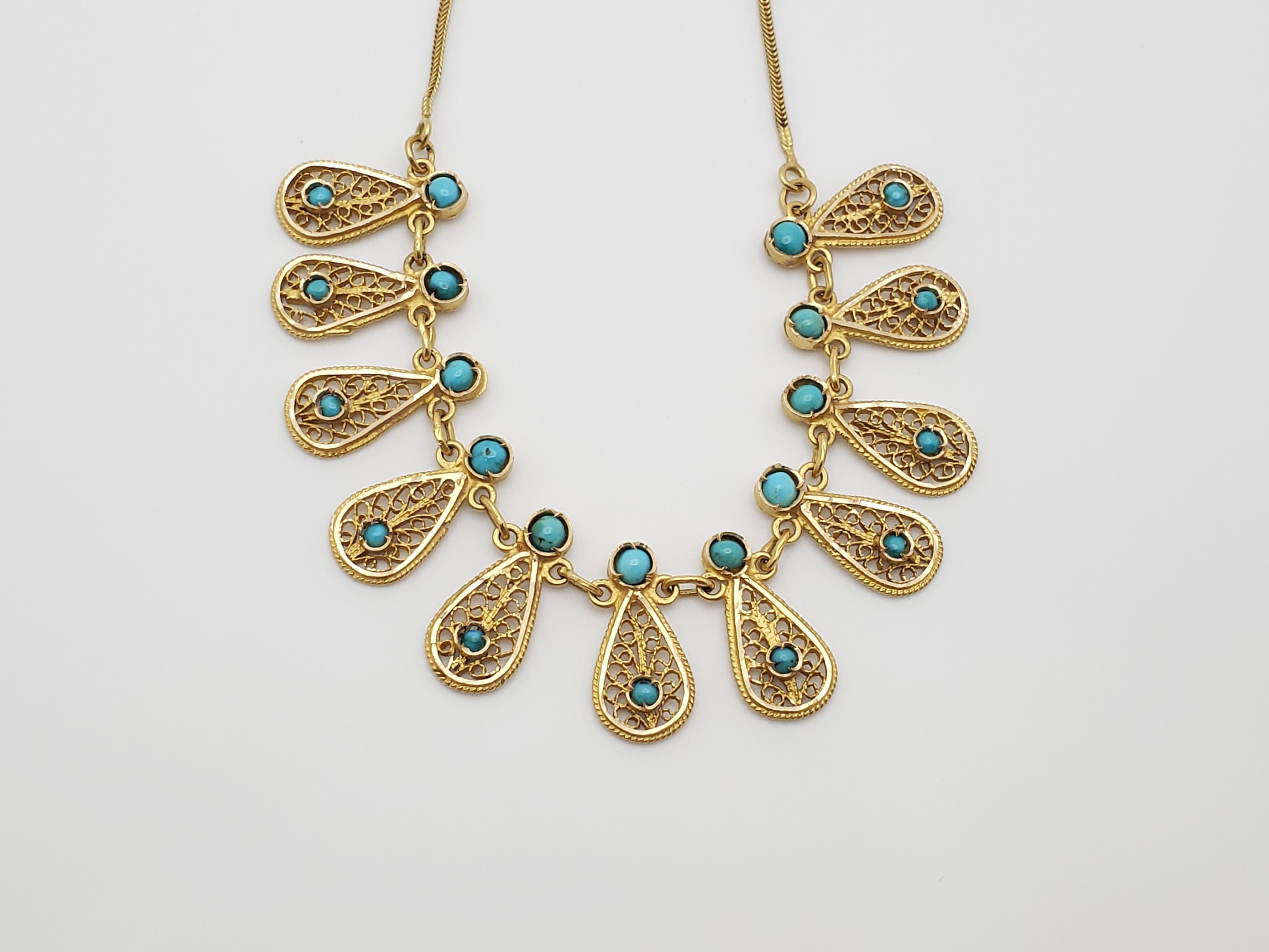 Taille ronde Collier en or jaune 21K avec turquoise, Paisley traditionnel persan Design/One en vente
