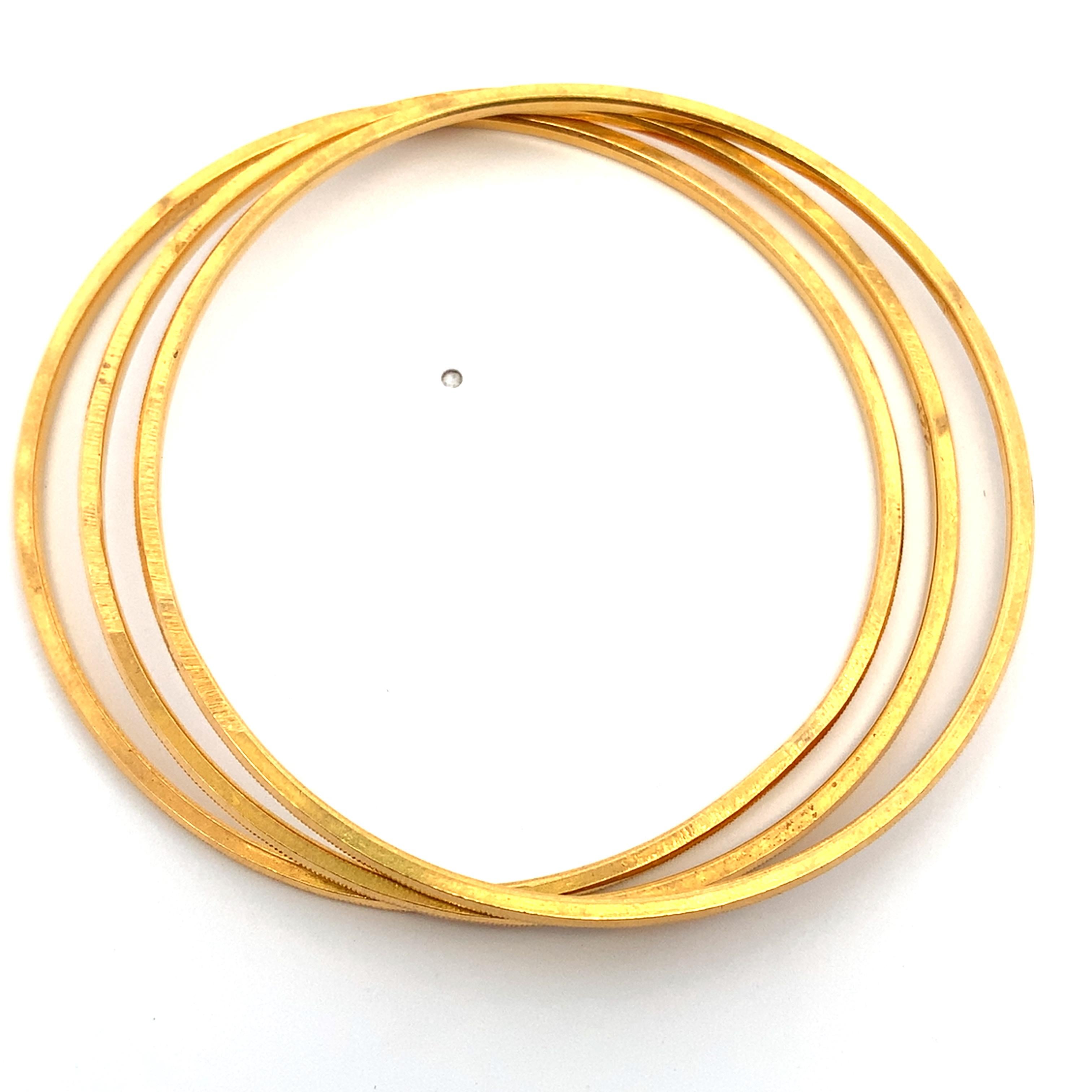 21k Yellow gold vintage matching bangle bracelets For Sale 1