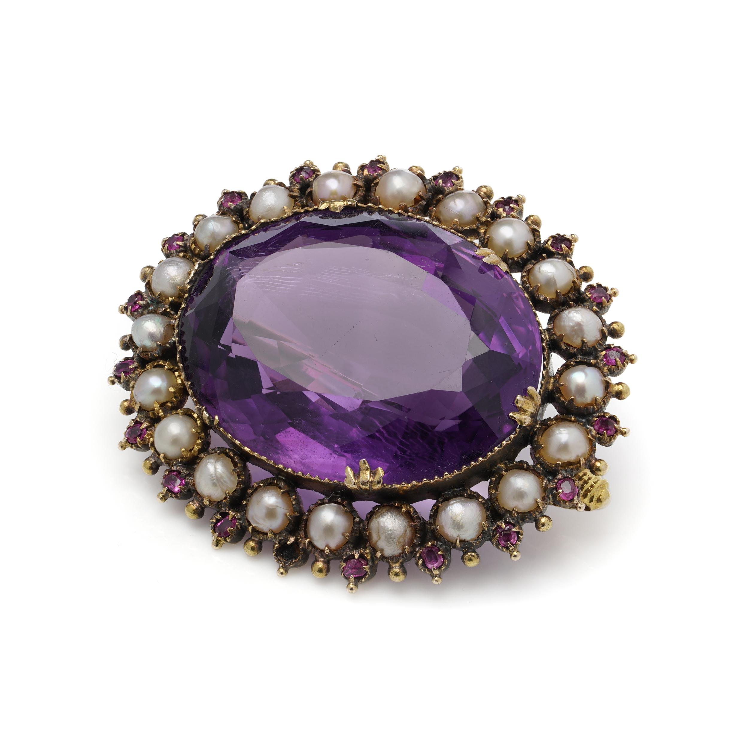 Broche en or 21KT avec améthyste, rubis et perle Bon état - En vente à Braintree, GB