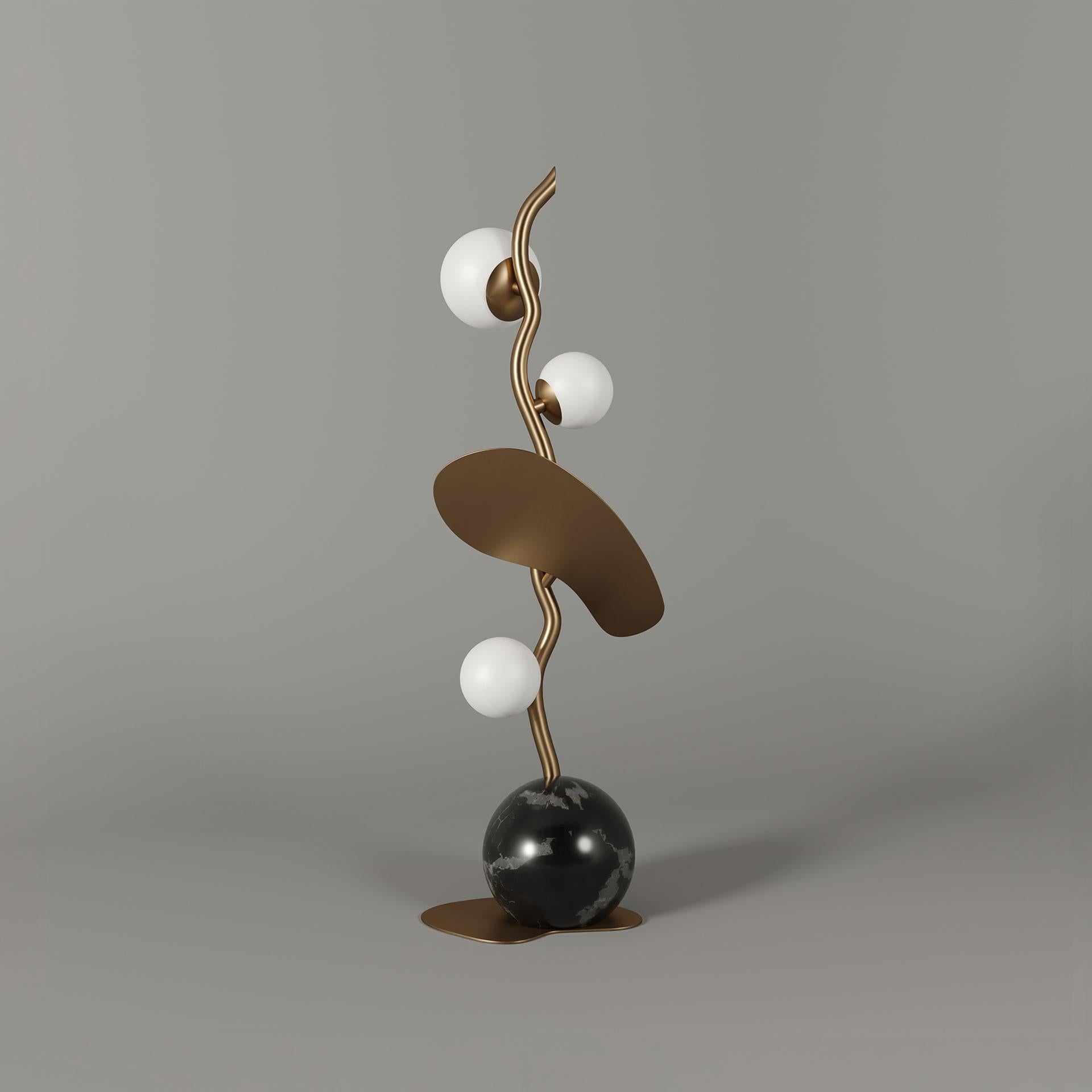 21ª Lámpara de sobremesa Almendra Latón Mármol Blanco Vidrio by Creativemary en venta 2