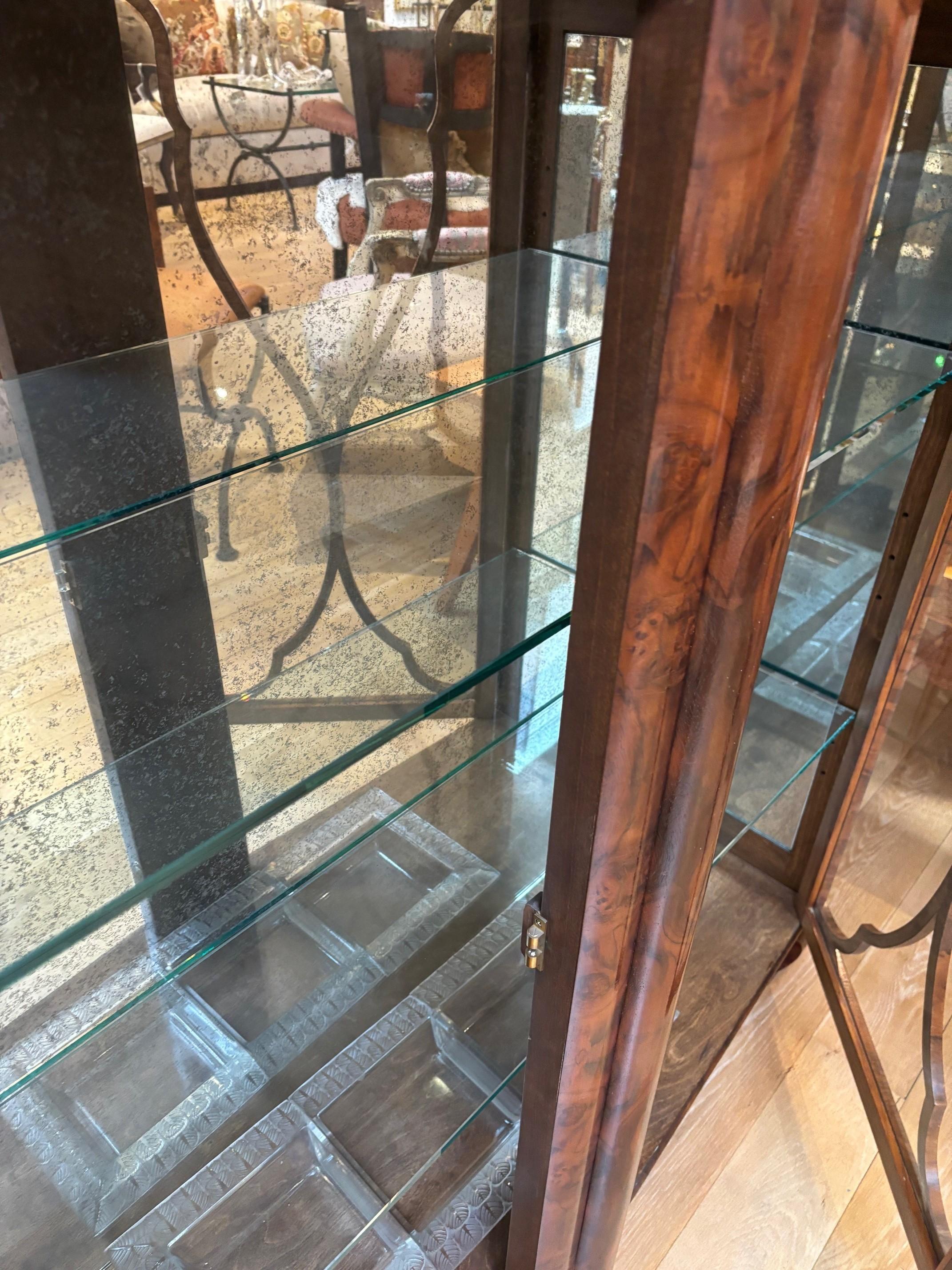 21st C. Walnut Burl Veneer Glass Paneled Two Door Adjustable Two Shelves Vitrine For Sale 9