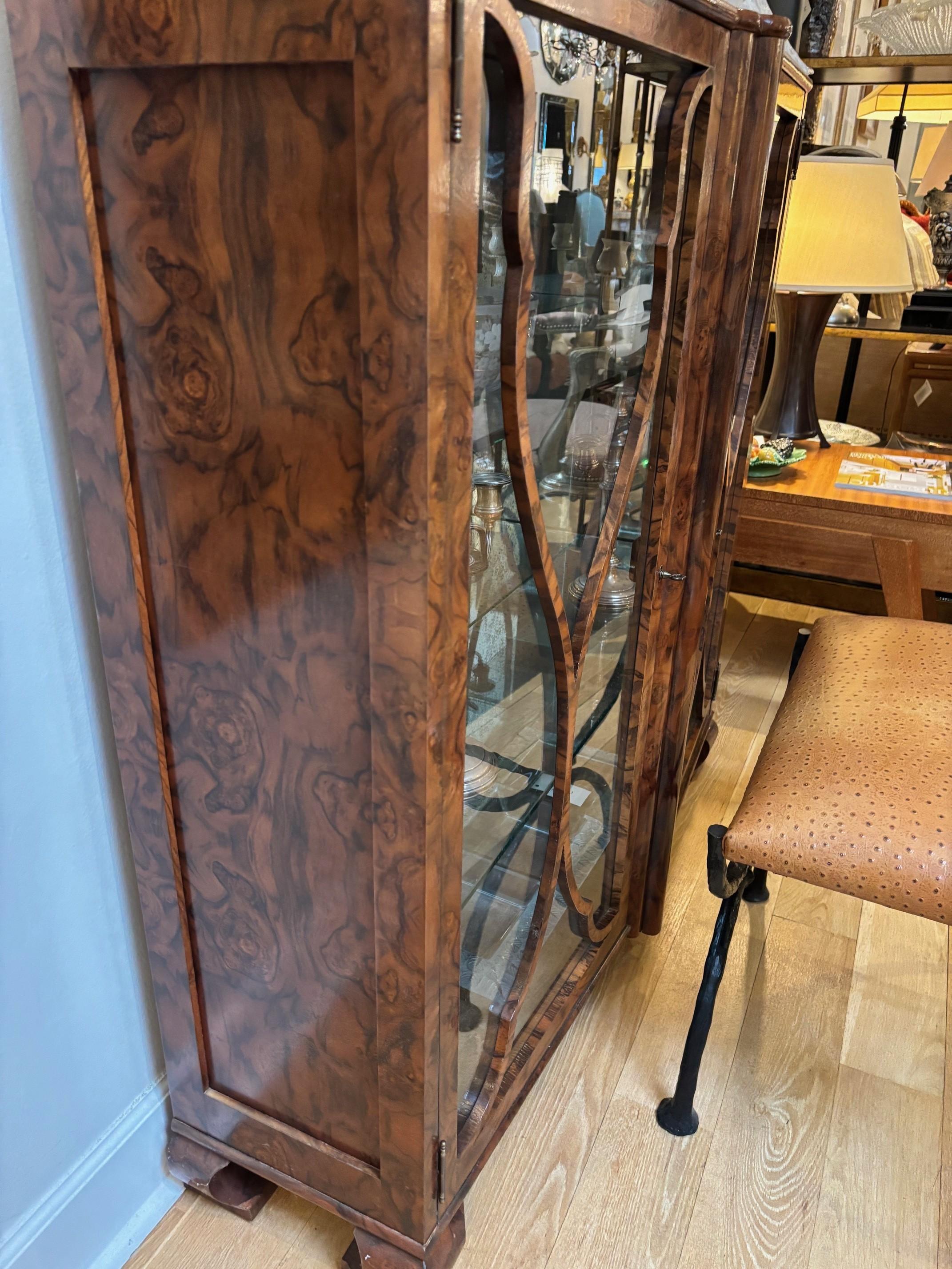 21st C. Walnut Burl Veneer Glass Paneled Two Door Adjustable Two Shelves Vitrine For Sale 10
