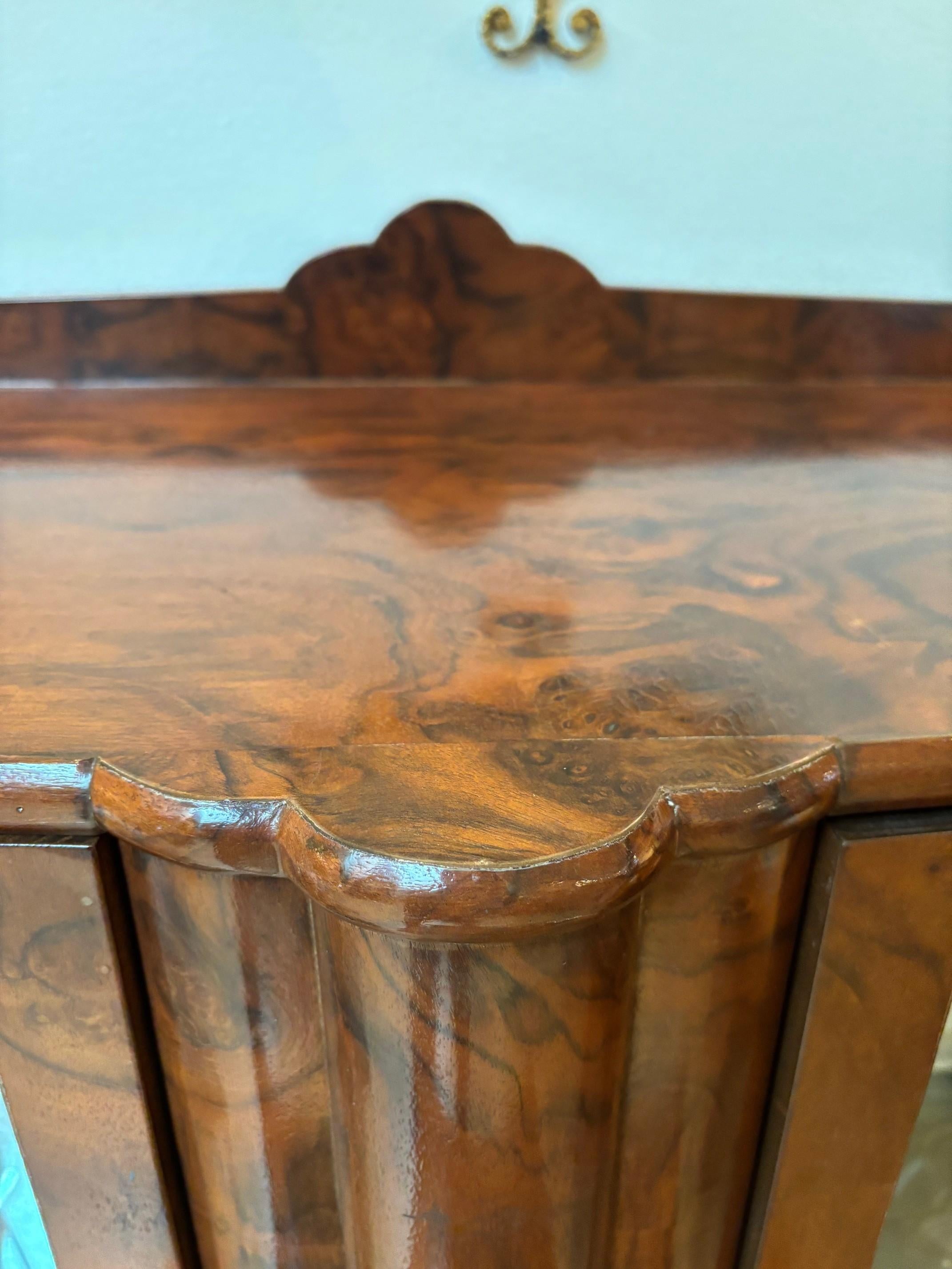 21st C. Walnut Burl Veneer Glass Paneled Two Door Adjustable Two Shelves Vitrine For Sale 11