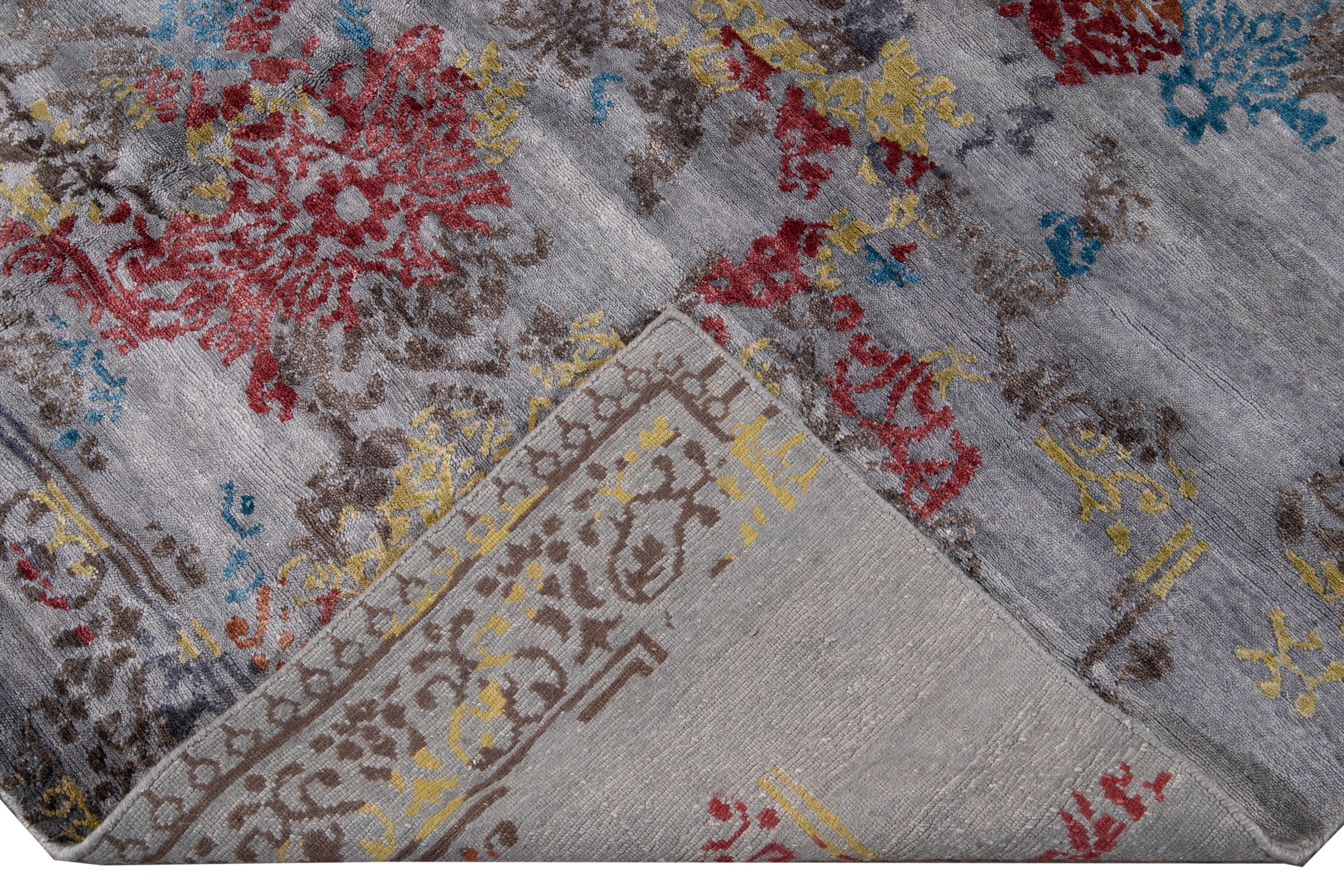 21st Century Modern Wool and Silk Rug For Sale 6