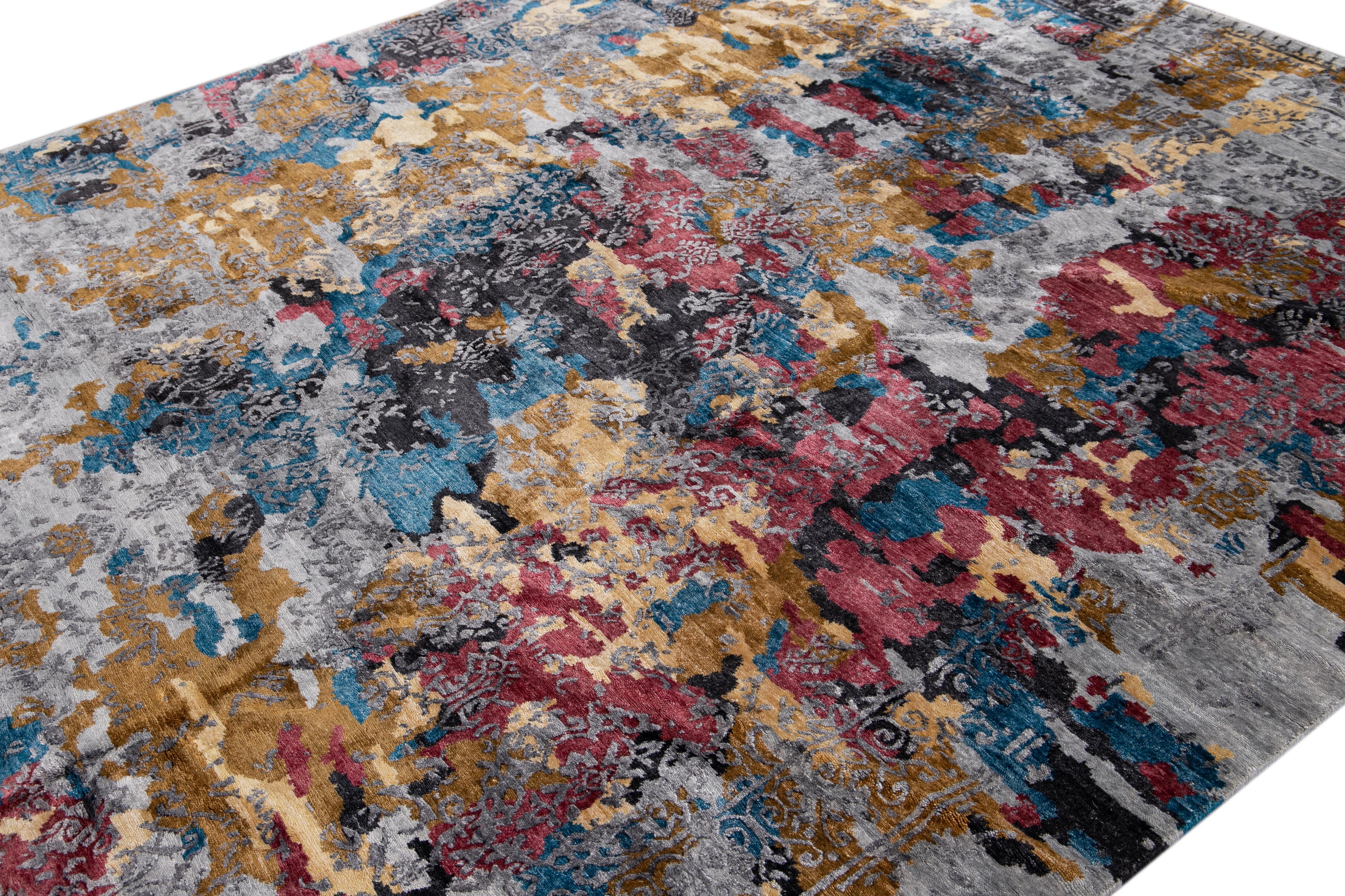 Contemporary 21st Century Modern Wool and Silk Rug For Sale