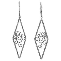 Boucles d'oreilles filigranées en or 18 carats F/G-VVS avec diamants du 21e siècle