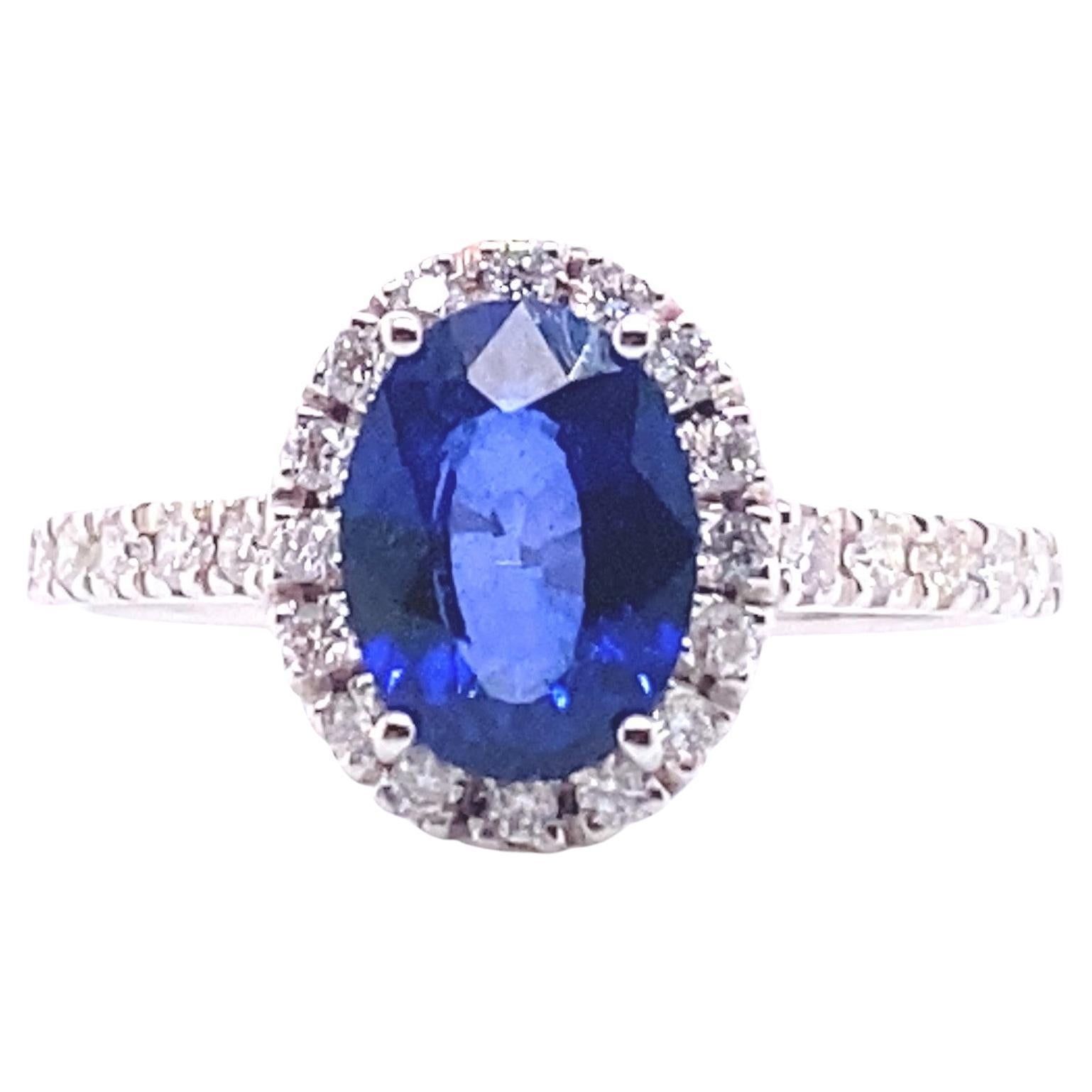 21st Century 18-Karat White Gold 1.51-Carat Blue Sapphire Diamond Cocktail Ring For Sale