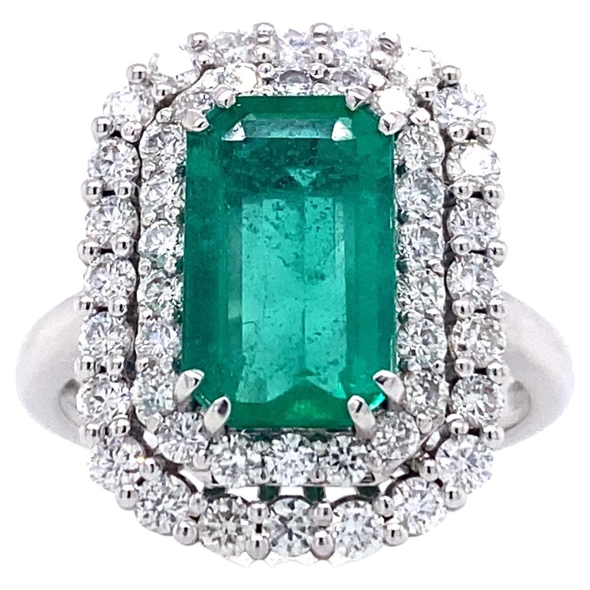 21st Century 18 Karat White Gold 6-Carat Octagon-Cut Emerald and Diamond Ring For Sale