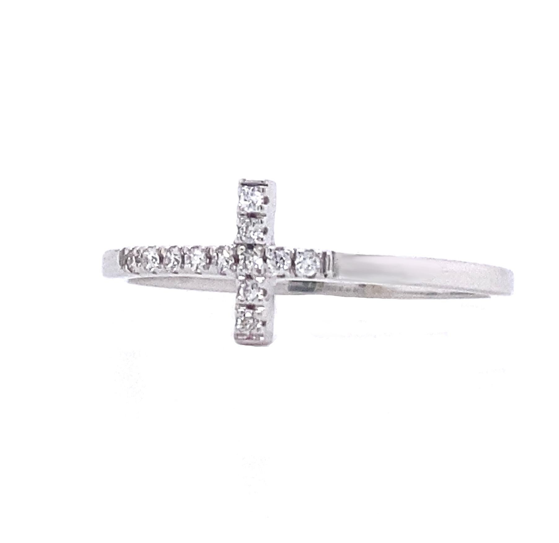 This ring has been masterfully created entirely by hand from 18-karat white gold and contains white G VS diamonds.

The photographed ring is an EU 15/US 7.25 ring size. It can be re-made in any ring size on request. Custom pieces require 1 month to