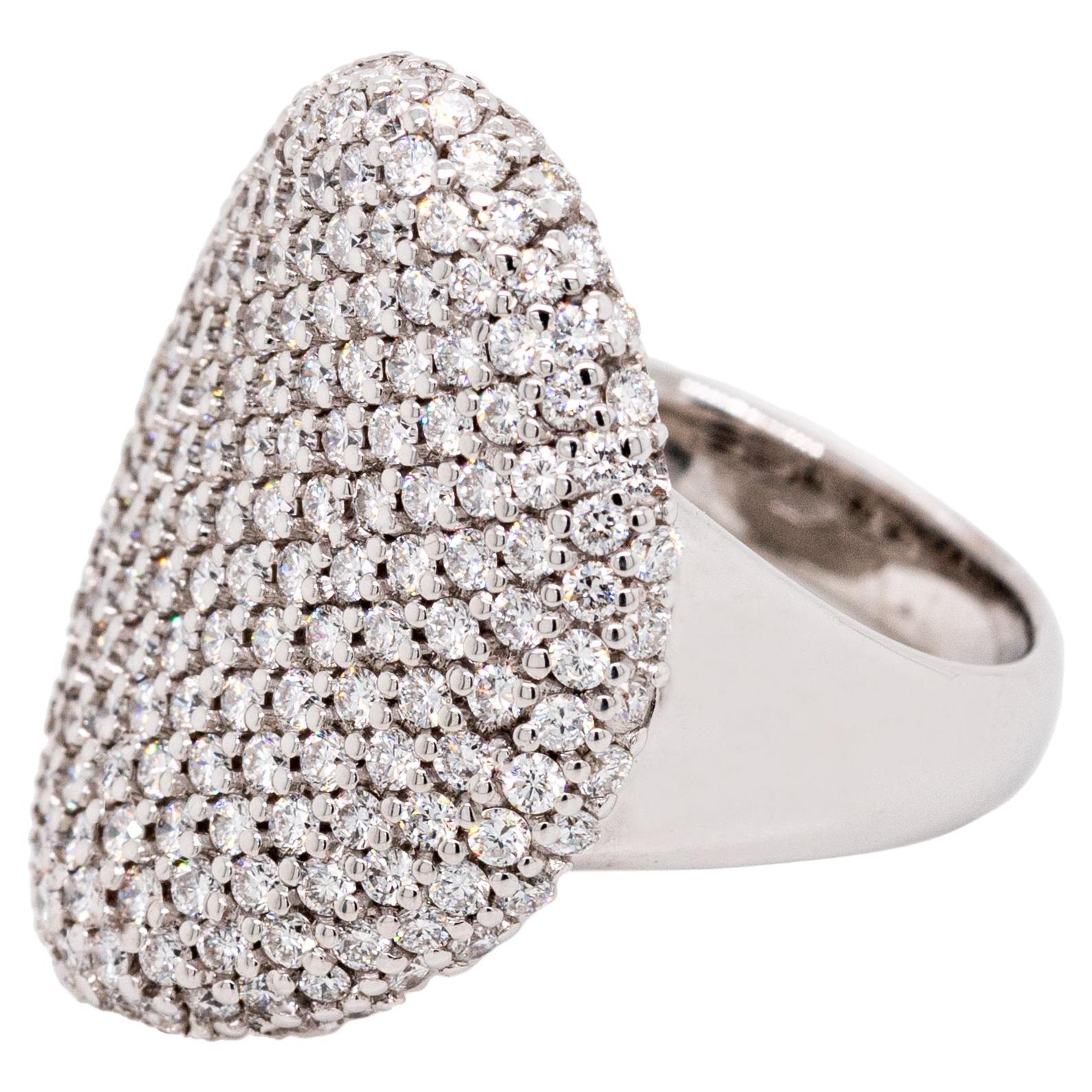 21st Century 18 Karat White Gold  G VS 2.55-Carat Diamond Cocktail Ring For Sale