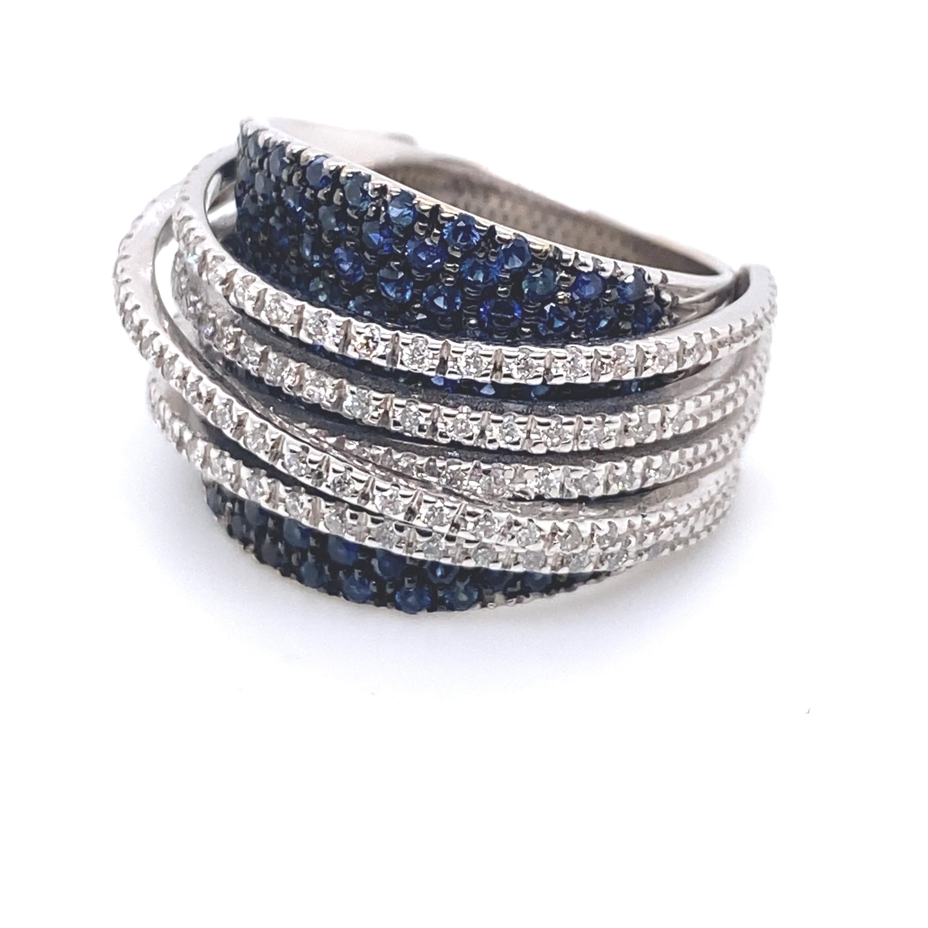 Contemporary 21st Century 18 Karat White Gold, G VS Diamond and Blue Sapphire Cocktail Ring For Sale
