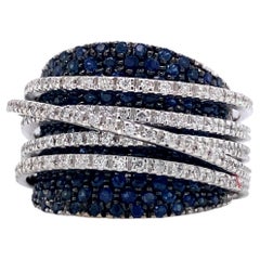 Bague cocktail du 21e siècle en or blanc 18 carats, diamants G VS et saphirs bleus