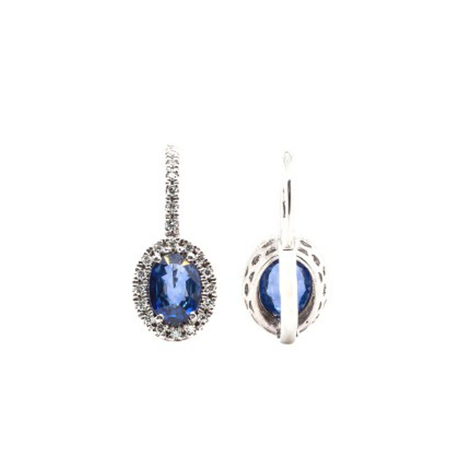 Contemporary 21st Century 18-Karat White Gold with Blue Sapphire, G VS Diamond Drop Earrings For Sale