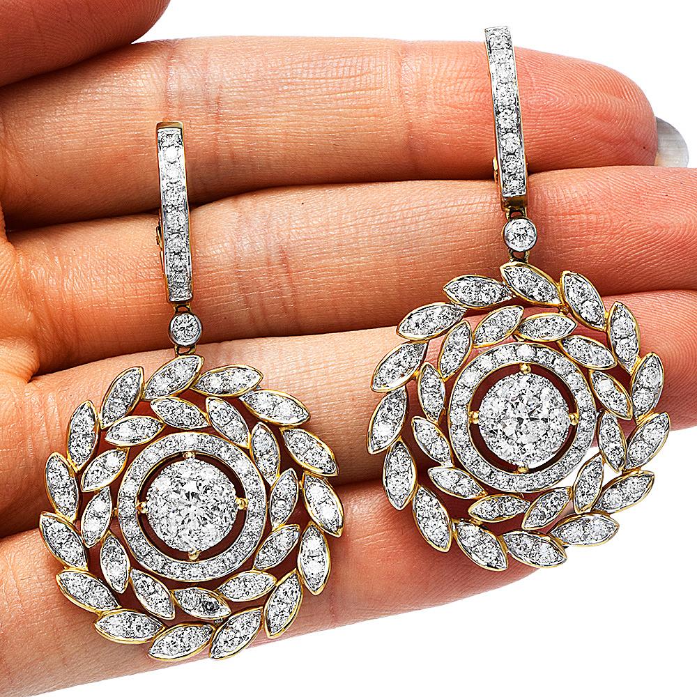 Women's 21st Century 3.52 Carats Diamond 14K Yellow Gold Flower Dangle Earrings