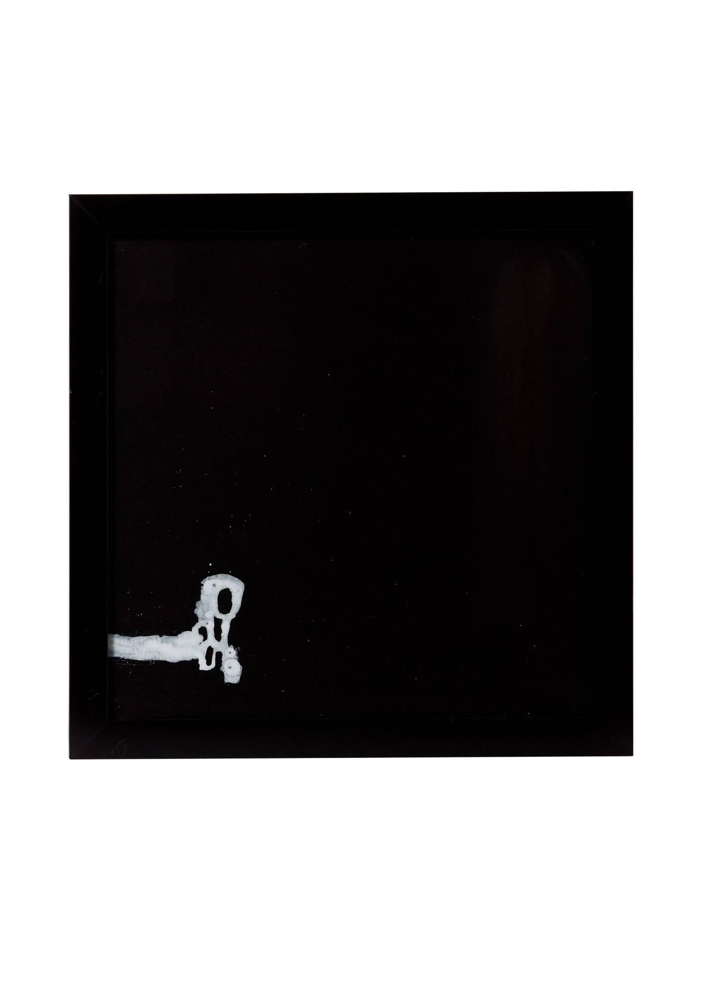 Américain 21e siècle « 4 » encadré, peintures blanches sur noires de Greg Dickerson