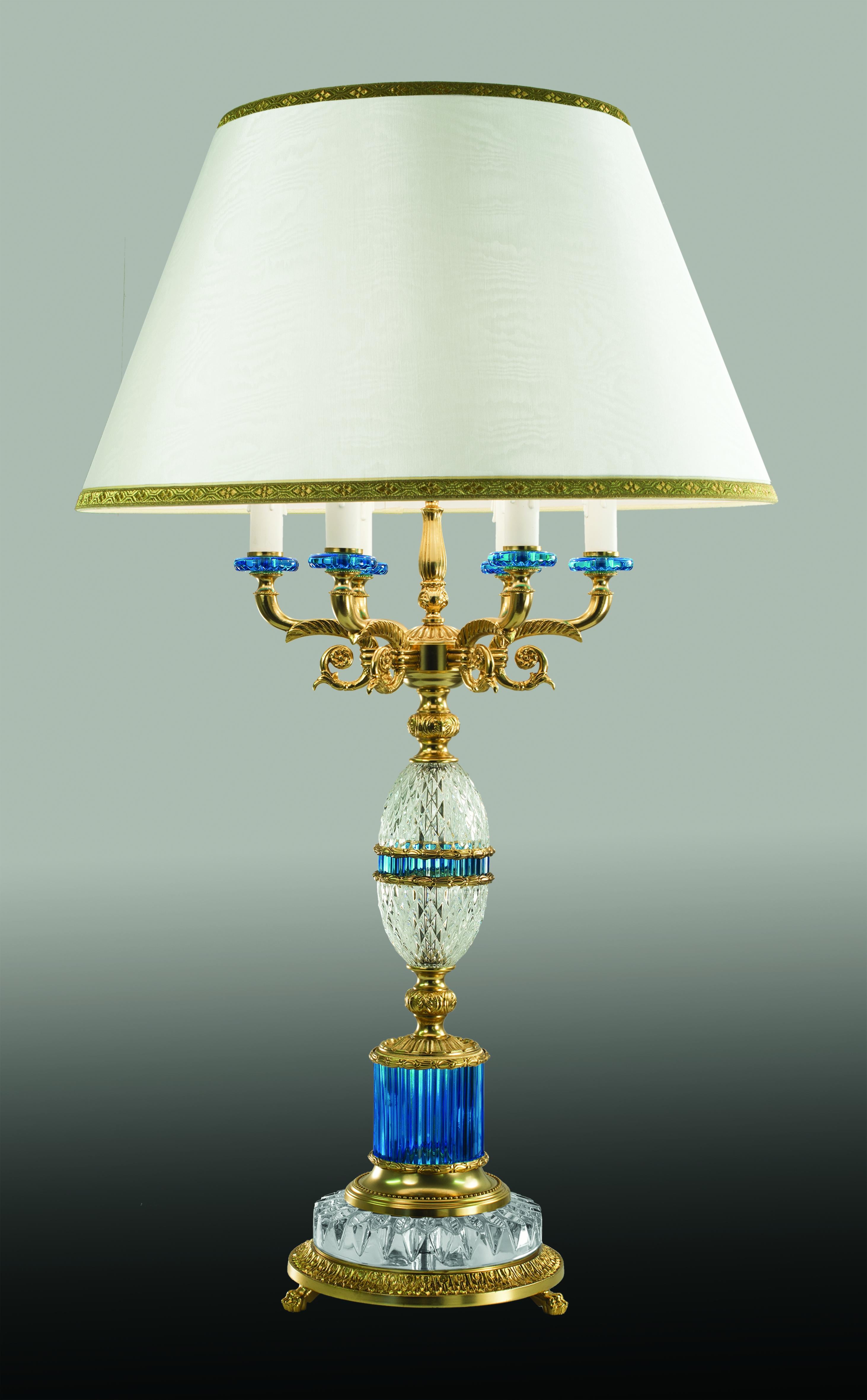 Tischlampe aus Kristall und Bronze mit 6 Lichtern im Stil von Luigi XVI. aus dem 21. Jahrhundert (Italienisch) im Angebot