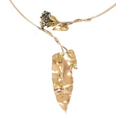 21st Century 9 Karat Rose Gold Diamond and Tsavorite Open-Shank Collar Necklace