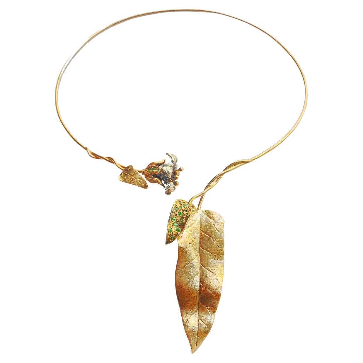 21st Century 9 Karat Rose Gold Diamond and Tsavorite Open-Shank Collar Necklace For Sale