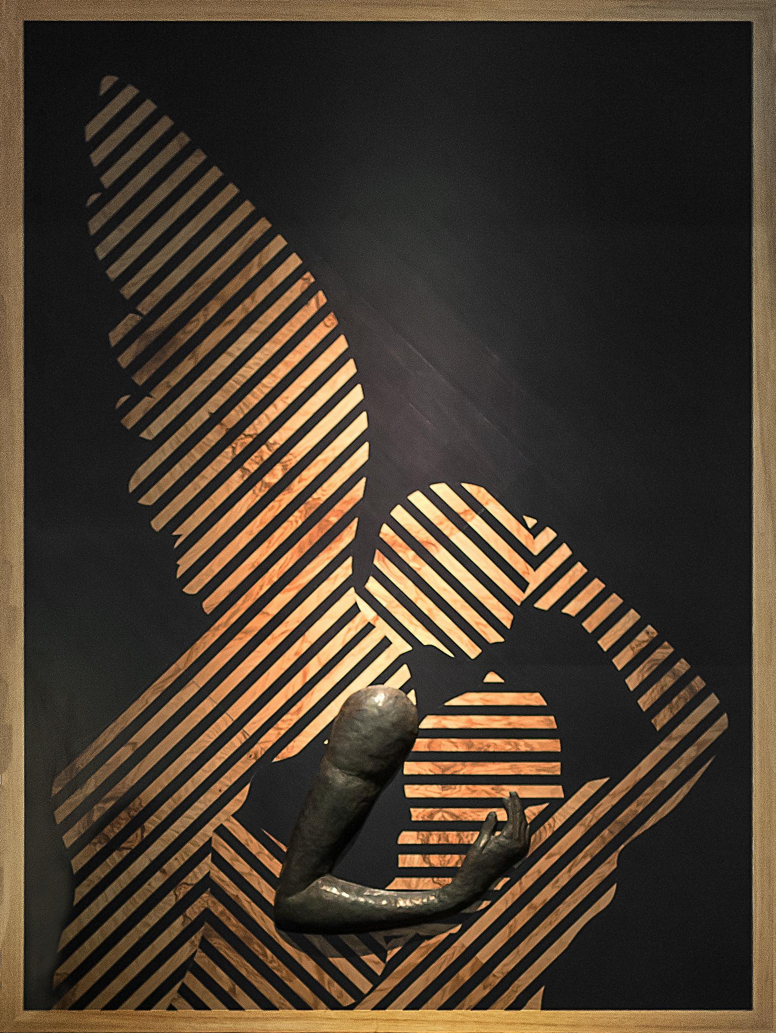 Italiano Struttura in legno e metallo intarsiato A-Braccio del XXI secolo, Made in Italy by Hebanon in vendita