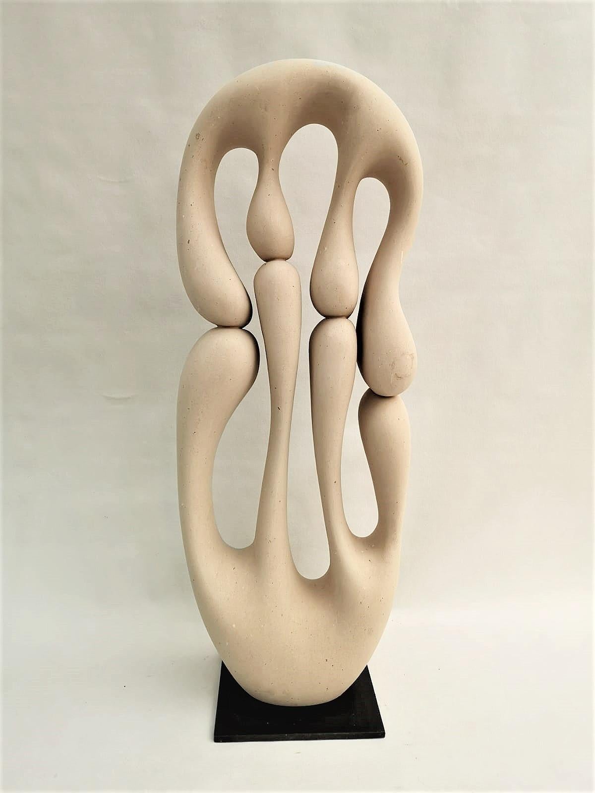 21st century abstract sculpture MELTED by Renzo Buttazzo from Italy.

Sculpture in Lecce Stone.
Delivered with a certificate of authenticity.

Since 1886 Renzo Buttazzo work with Pietra Leccese (limestone from Lecce), and during this time he