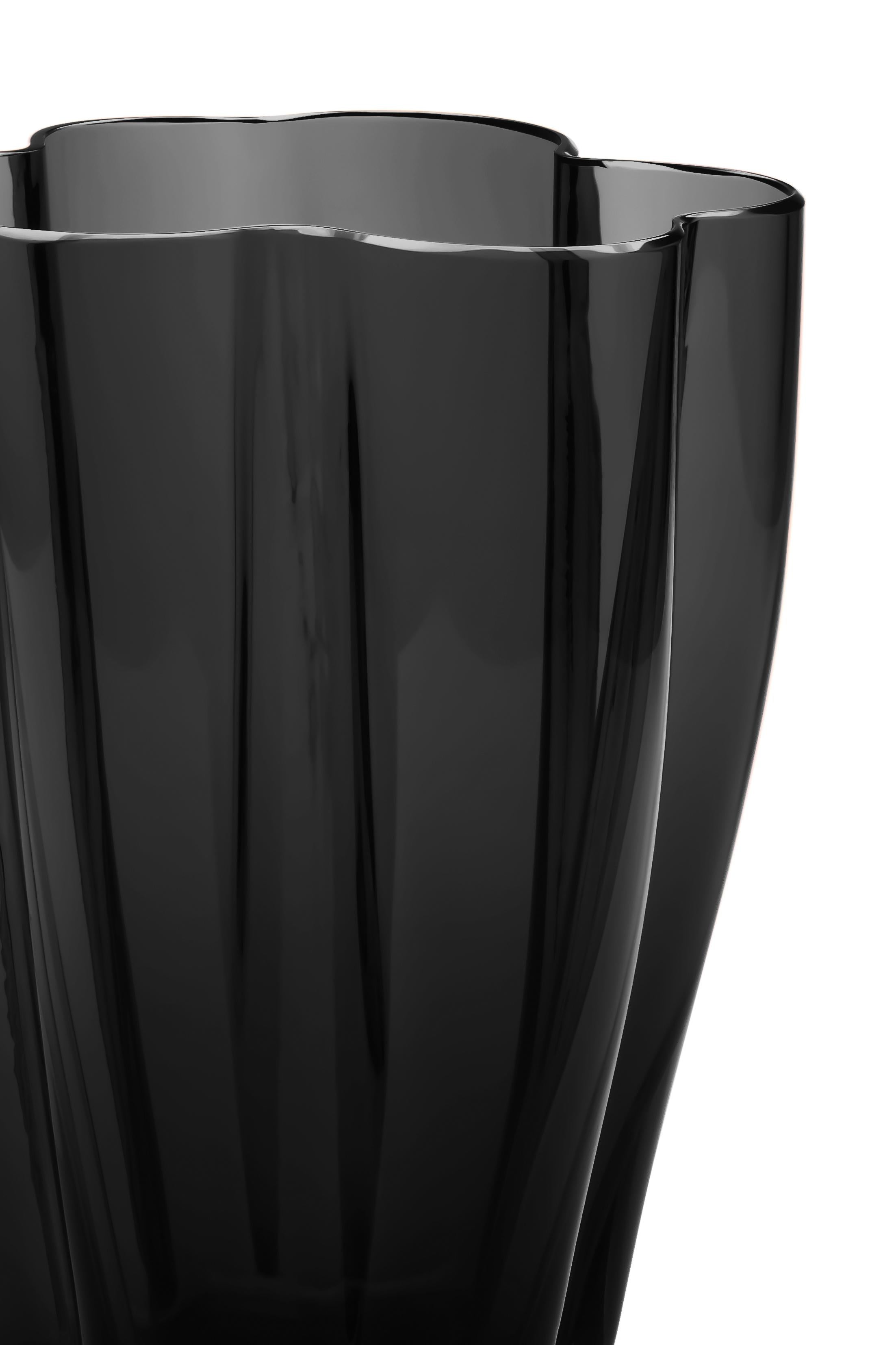 21. Jahrhundert Alessandro Mendini Murano Glas Kleine Vase Schwarz (Handgefertigt) im Angebot