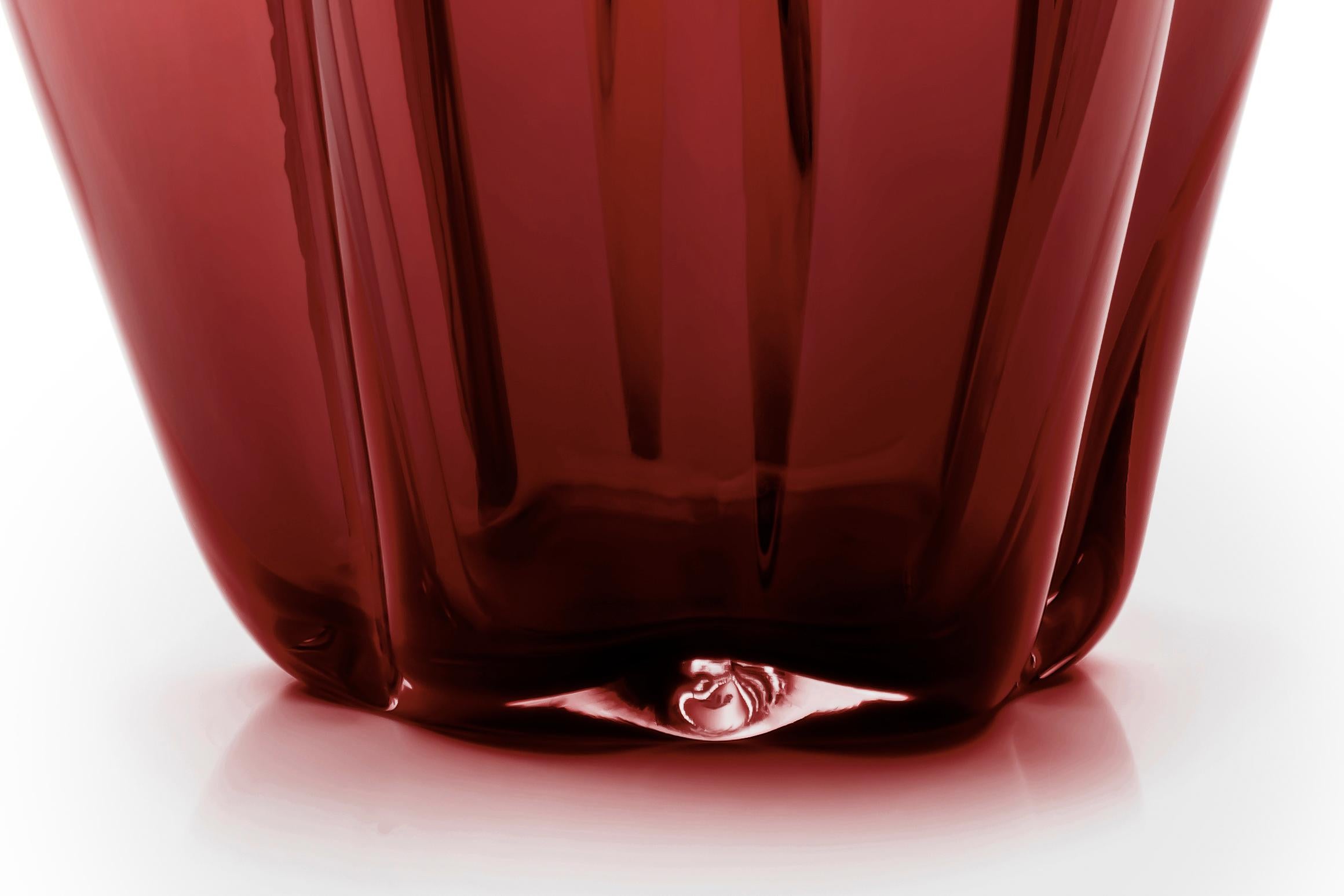 Moderne 21e siècle Alessandro Mendini Petit vase en verre de Murano Rouge en vente