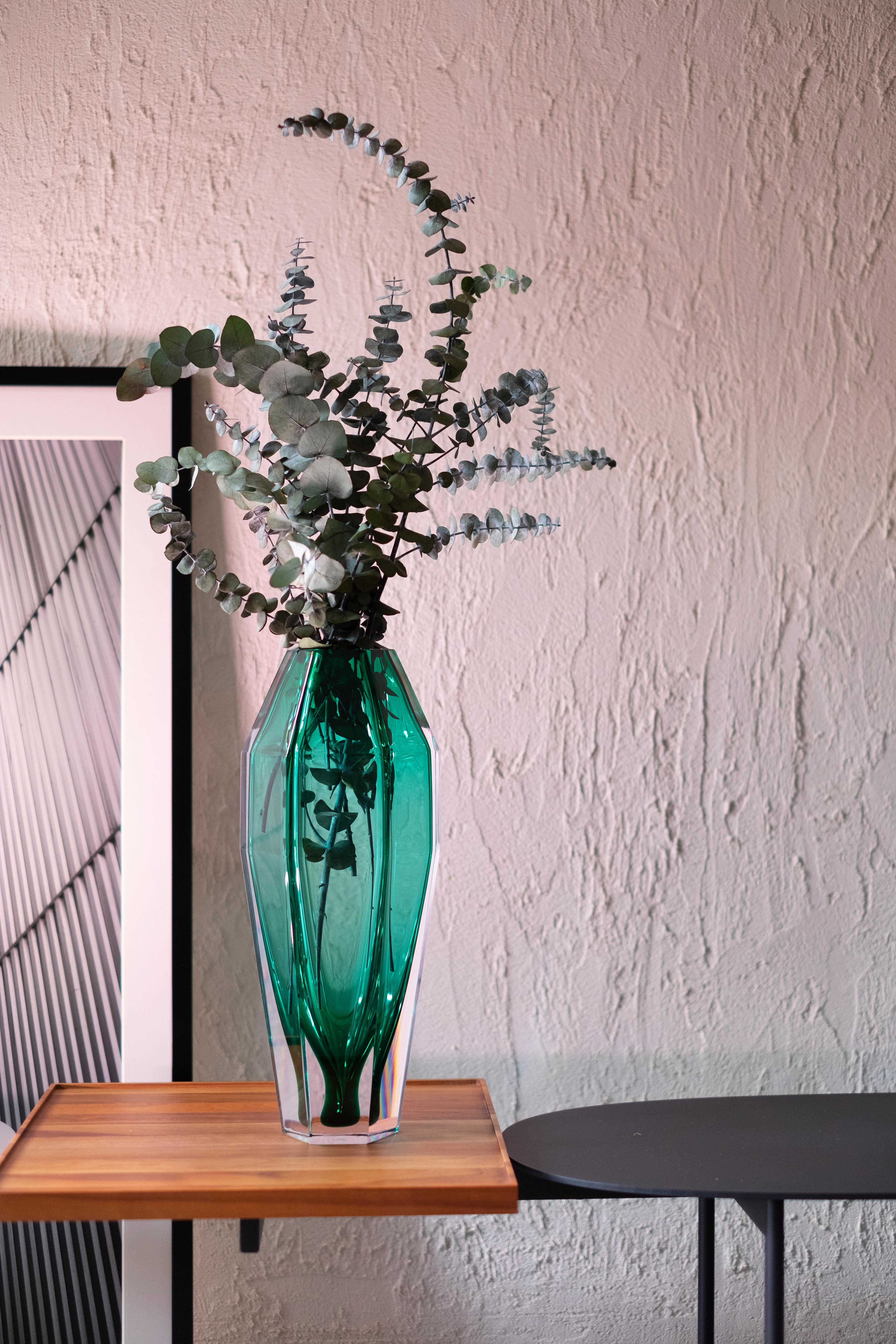21. Jahrhundert 21. Jahrhundert Mendini Gemello Murano Transparente Vase Smaragdgrün (Handgefertigt) im Angebot