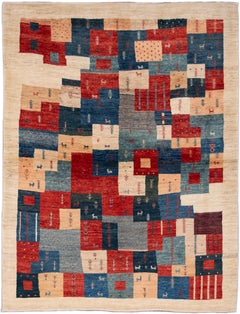 Tapis persan Gabbeh géométrique multicolore du 21e siècle avec motifs sur toute sa surface