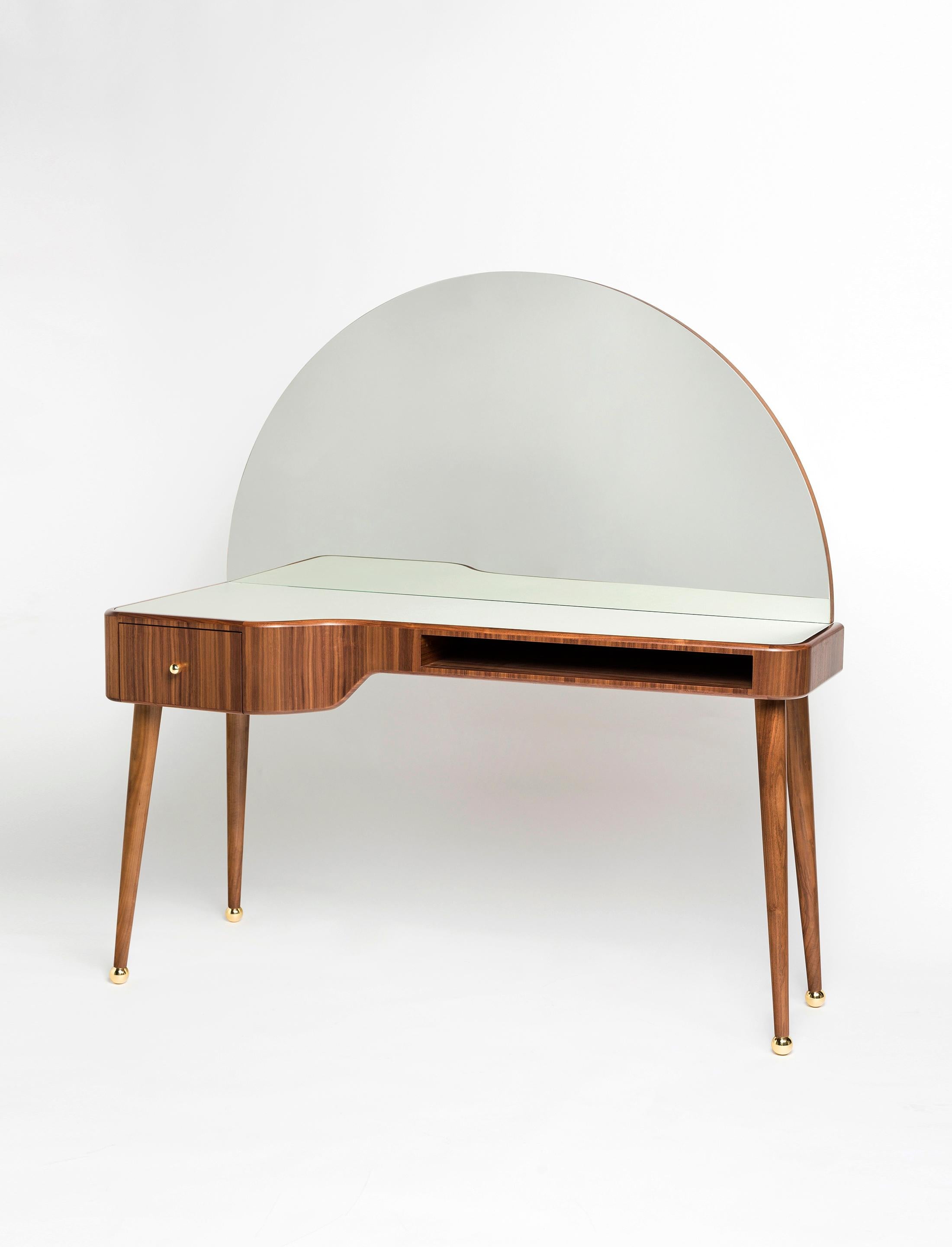 Placage Bureau de coiffeuse américain du 21e siècle en placage de noyer avec miroir, vert en vente