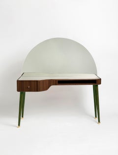 Bureau de coiffeuse américain du 21e siècle en placage de noyer avec miroir, rouge et gris