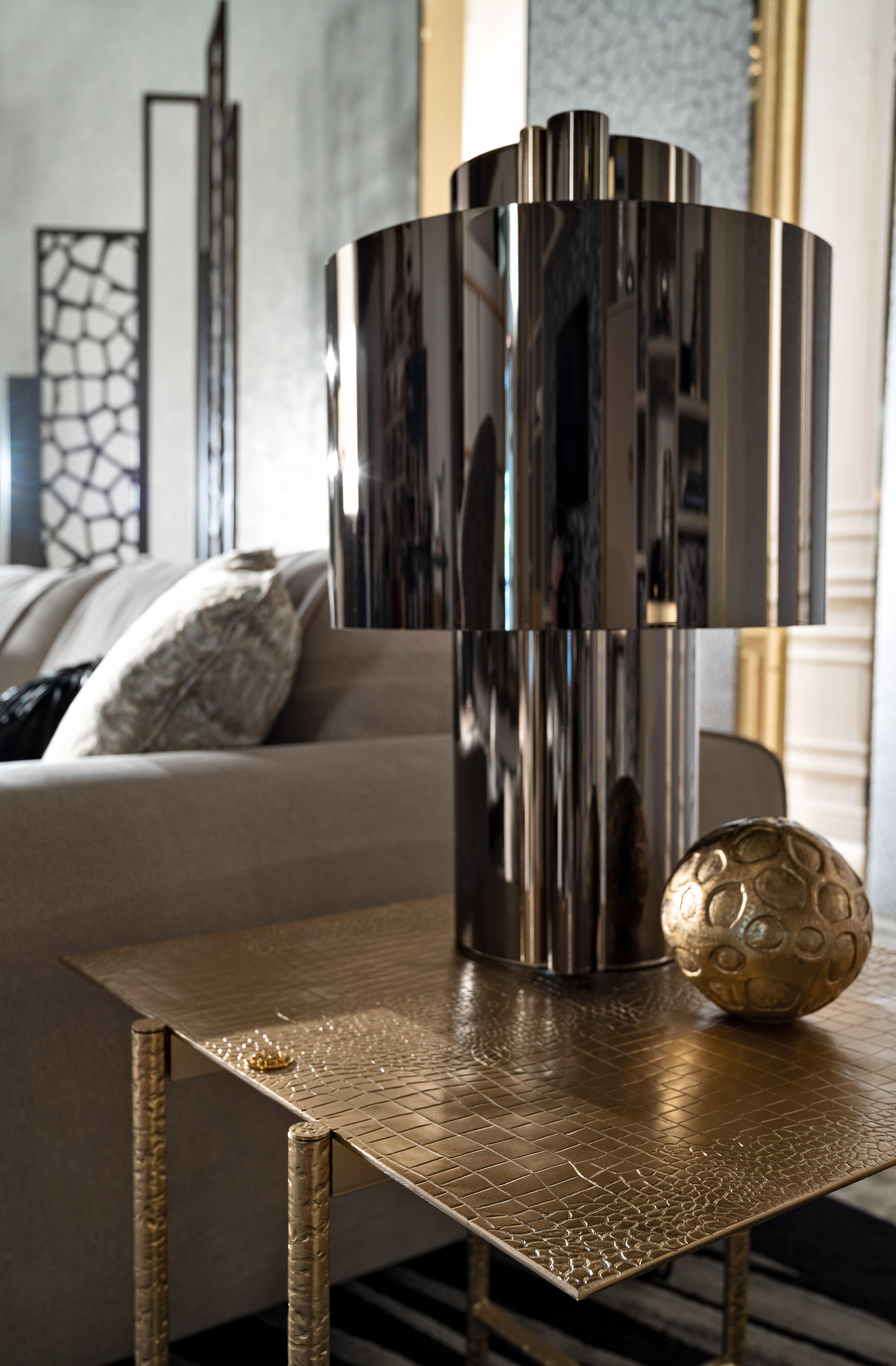 Italian 21st Century Antigua Table Lamp in Metal by Roberto Cavalli Home Interiors For Sale