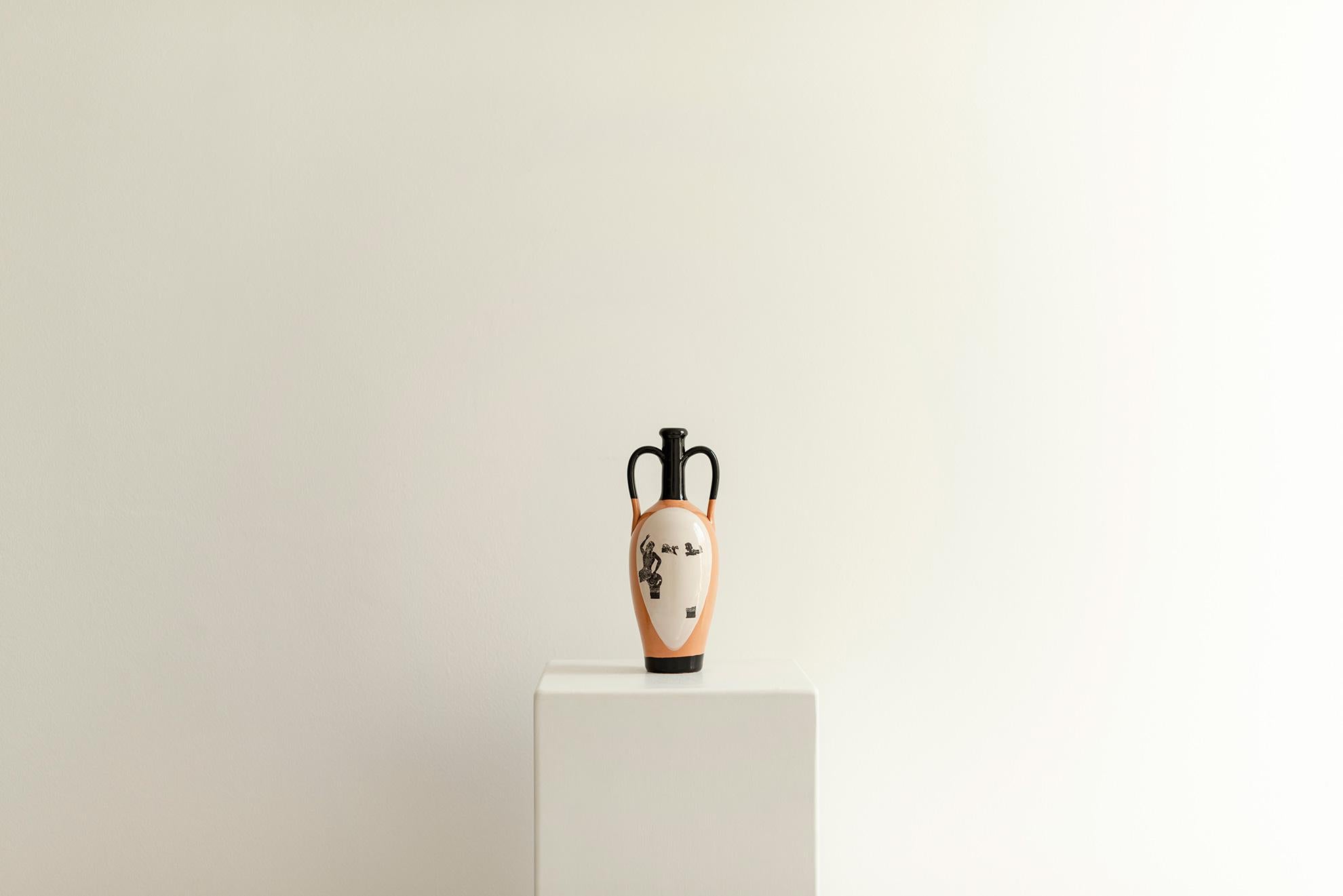 21st Century Apulian Ceramic Amphorae Kiasmo by Vincenzo D'alba In New Condition For Sale In Ruffano, IT