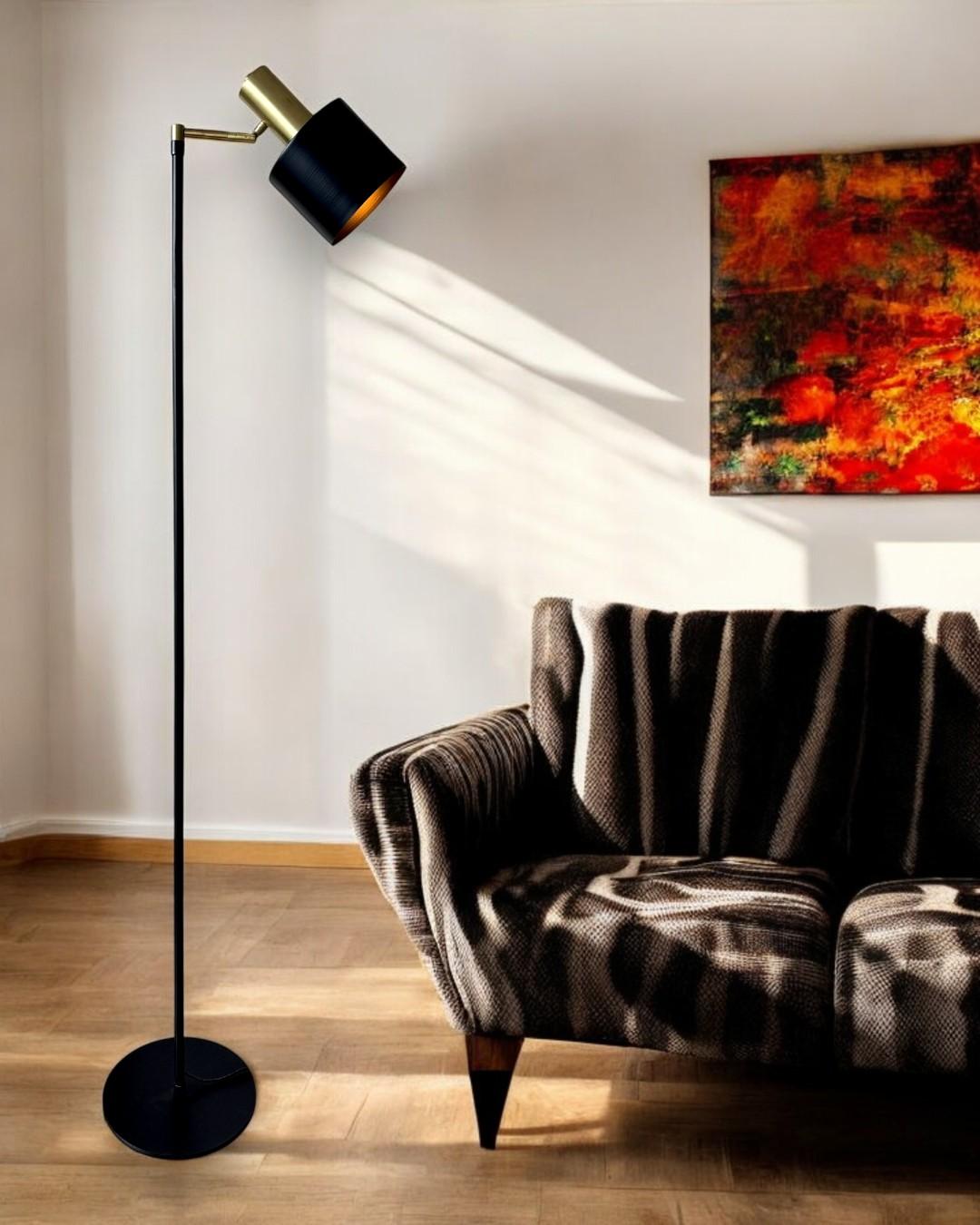 Métal Lampadaire Arinna du 21e siècle en vente