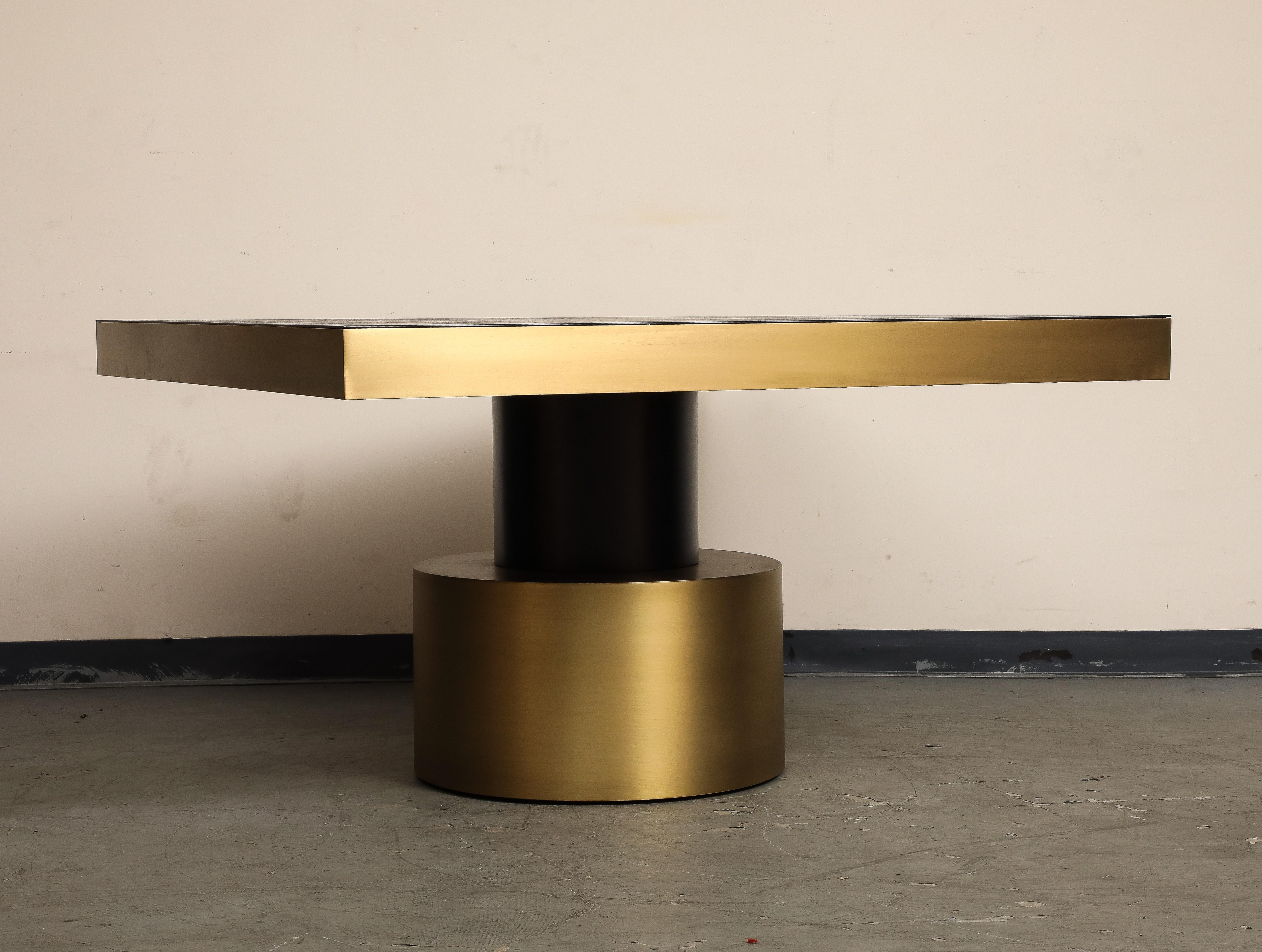 21st Century Art Deco Antique Brass and Black Lacquered Wood Rio Dining Table In Good Condition For Sale In Chicago, IL