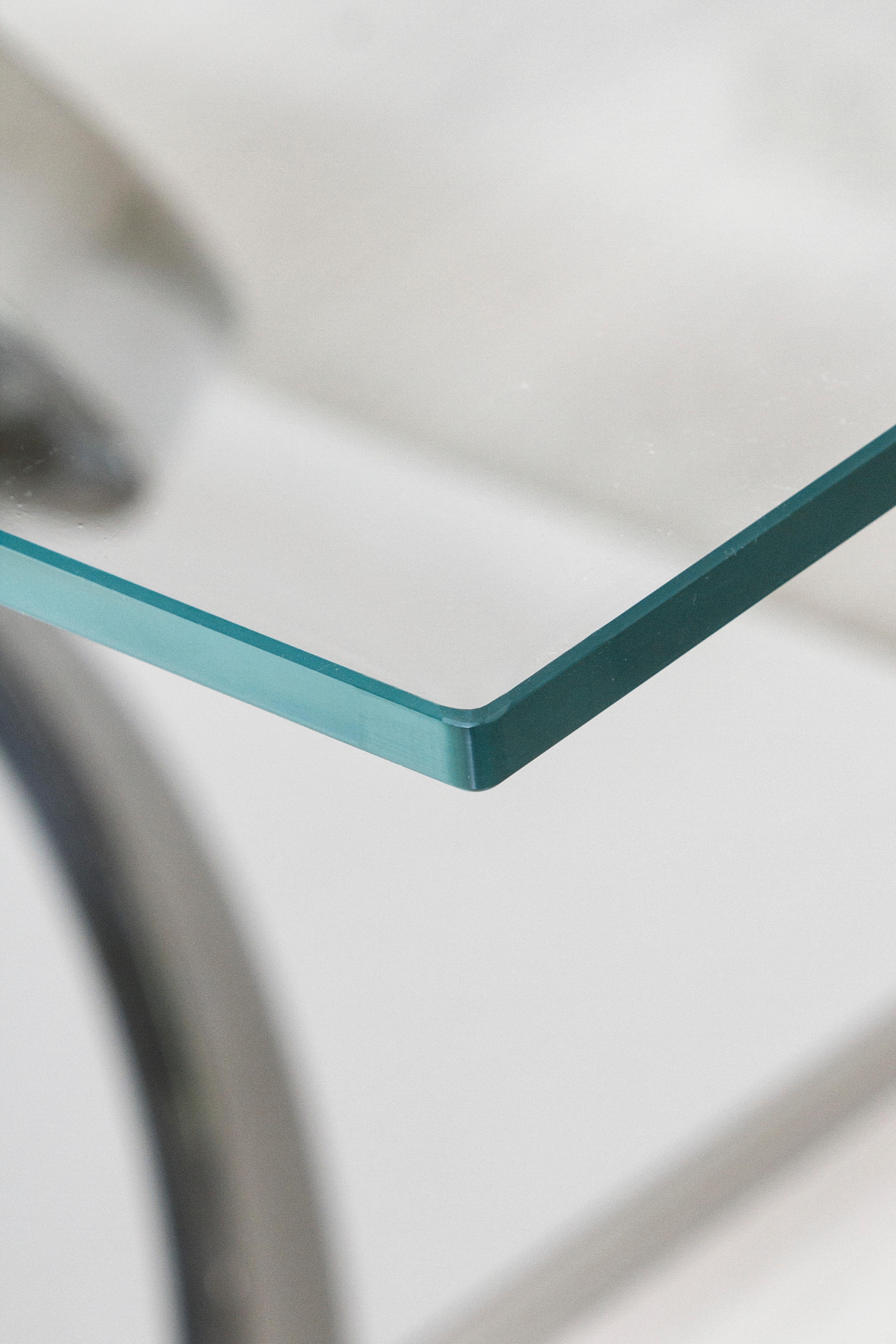 Moderner Armilar-Esstisch aus Glas und Edelstahl, handgefertigt, Portugal Greenapple im Angebot 3