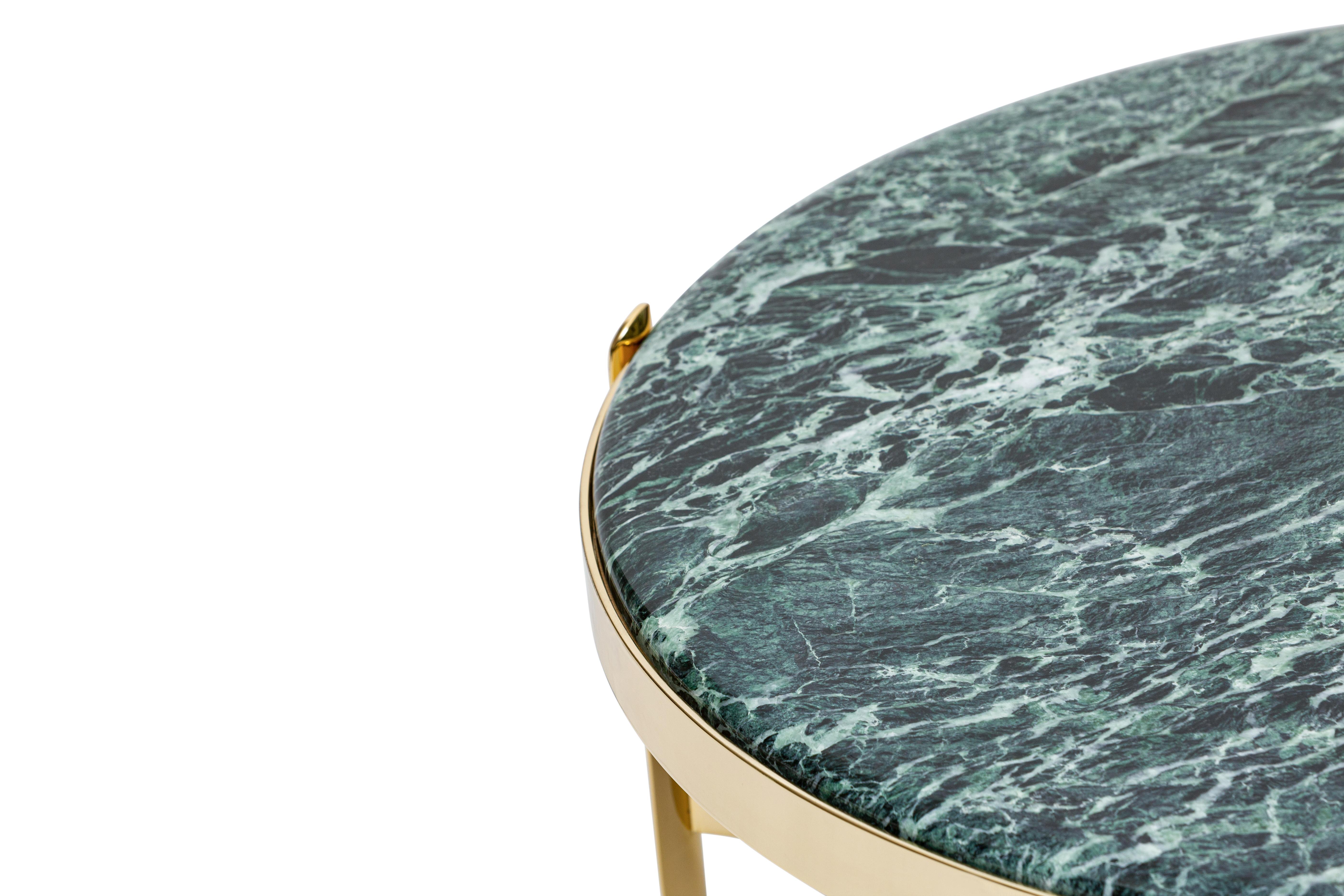 Table basse en laiton alpin du 21e siècle de style Art Déco A&S Maison Maison, Italie

Nommées d'après leur position stratégique dans les intérieurs, les tables basses et consoles Zenith ajoutent un glamour raffiné et contemporain à chaque pièce.