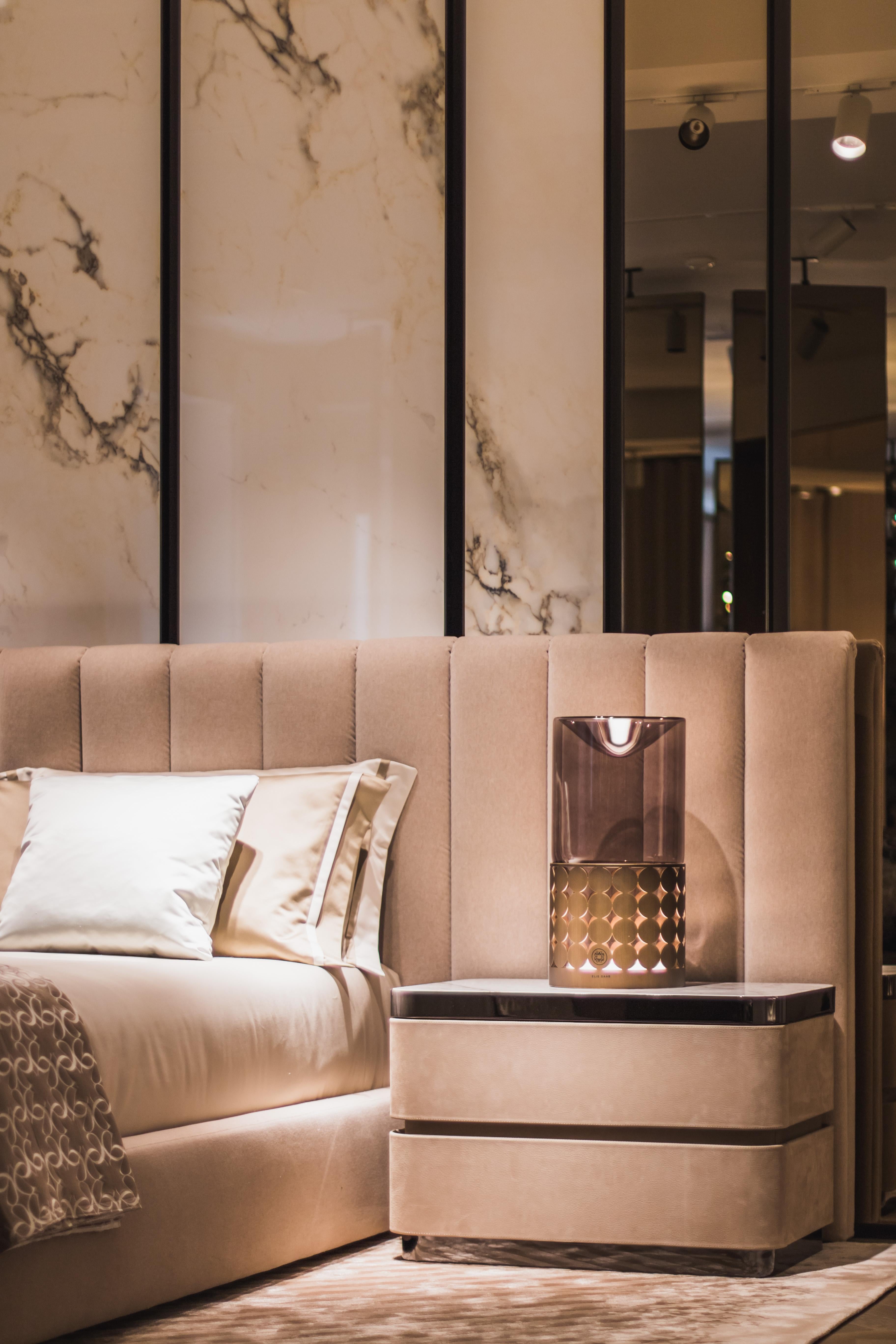 Nachttisch im Art-déco-Stil von Elie Saab Maison Nabuk Marmor Essence, Italien im Zustand „Neu“ im Angebot in Mariano Comense, CO