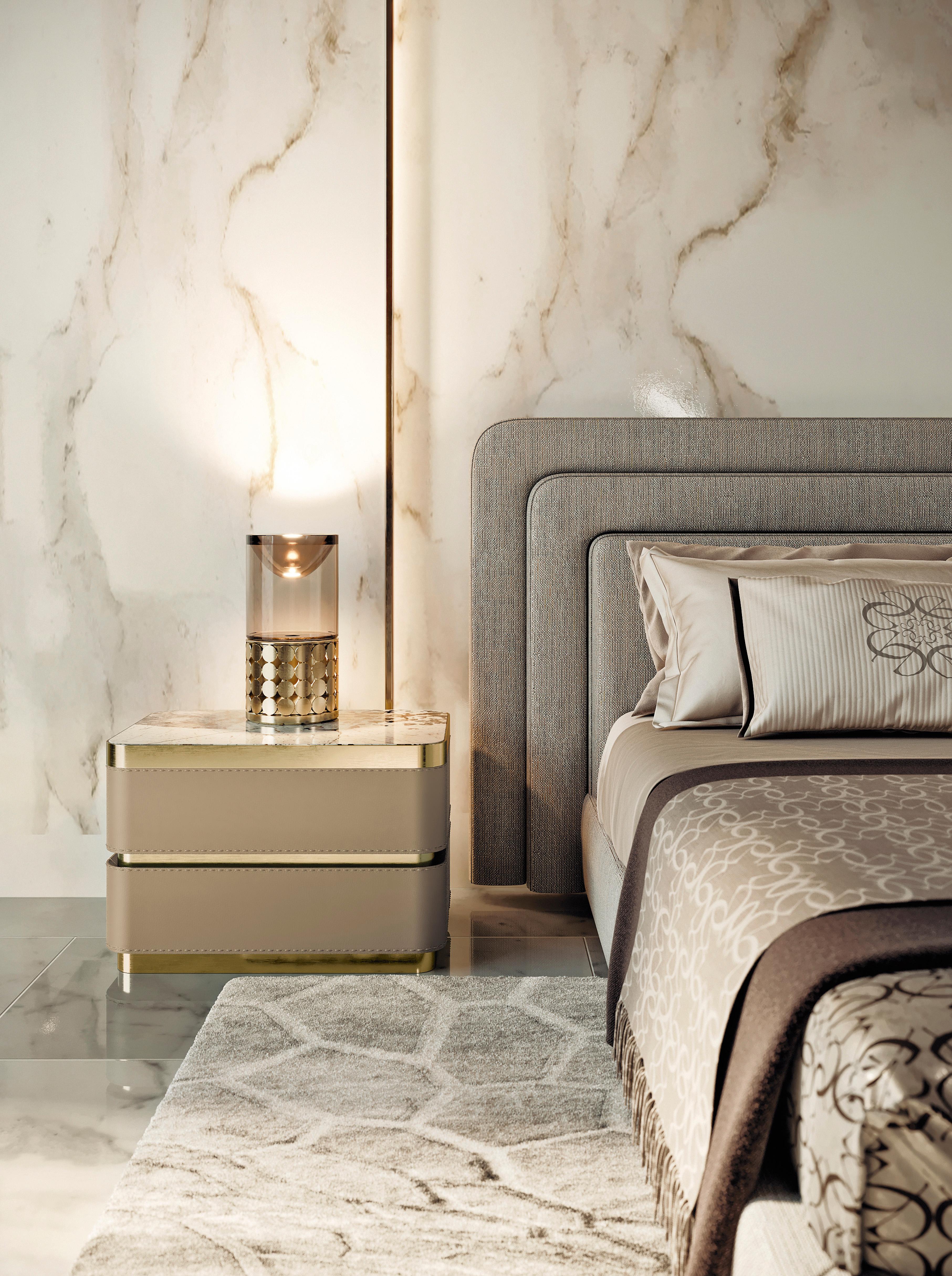 Lampada da tavolo Art Deco del XXI secolo di Elie Saab Maison in metallo bronzato, Italia in vendita 1