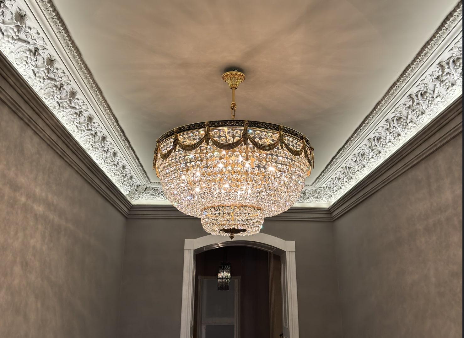 The brass Plafonnier chandelier is a testament to opulence and craftsmanship. We manufacture in-house and offer the flexibility of both smaller and larger sizes to ensure the perfect fit for your space.

Key Features:
- Dimensions: diameter 90 cm,