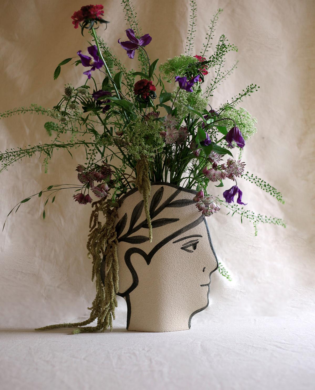 European 21st Century ‘Artemis - Black’, in White Ceramic, Hand-Crafted in France For Sale
