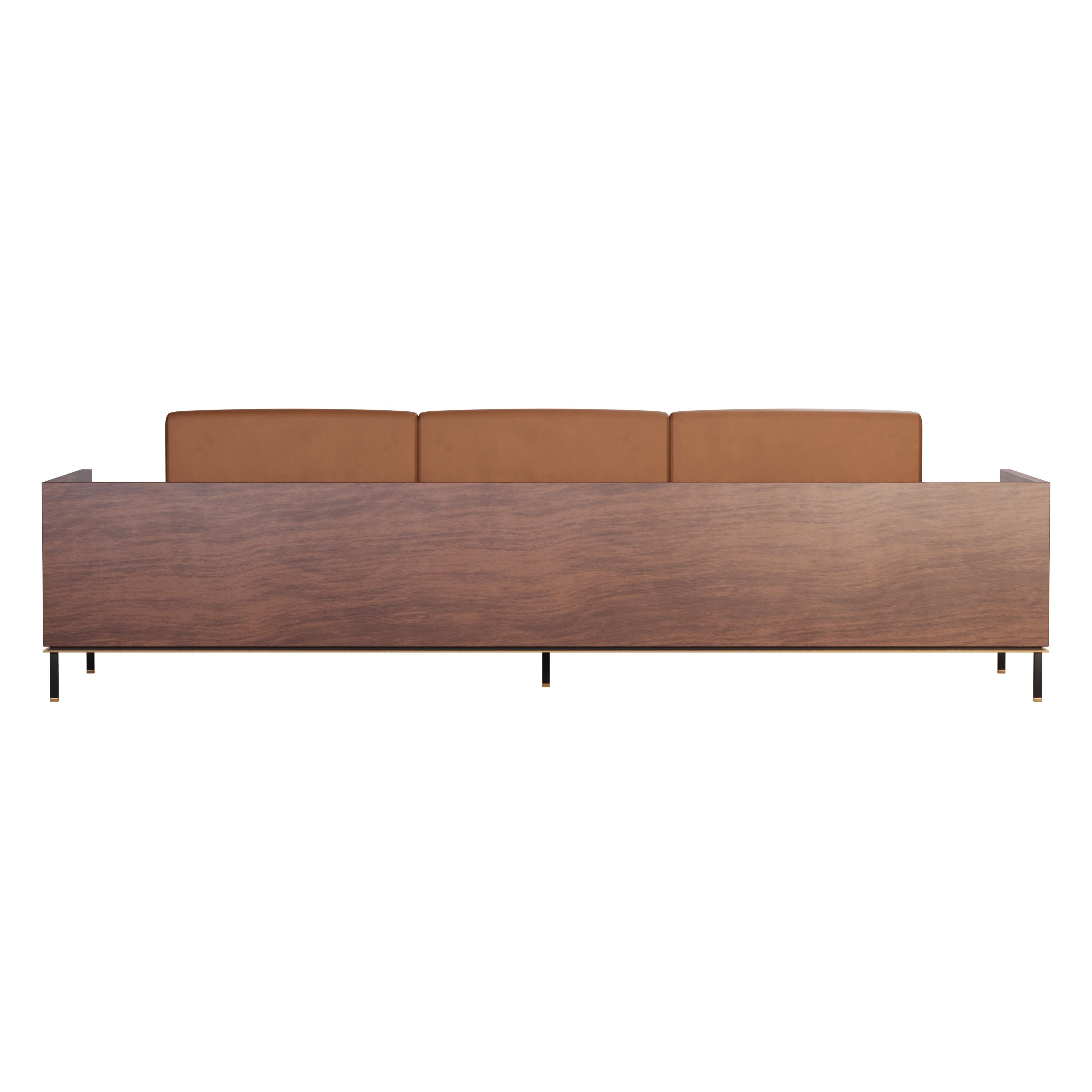 21st century Asheville I Sofa Smoked Walnut Leather Suede Brushed Brass For Sale 3