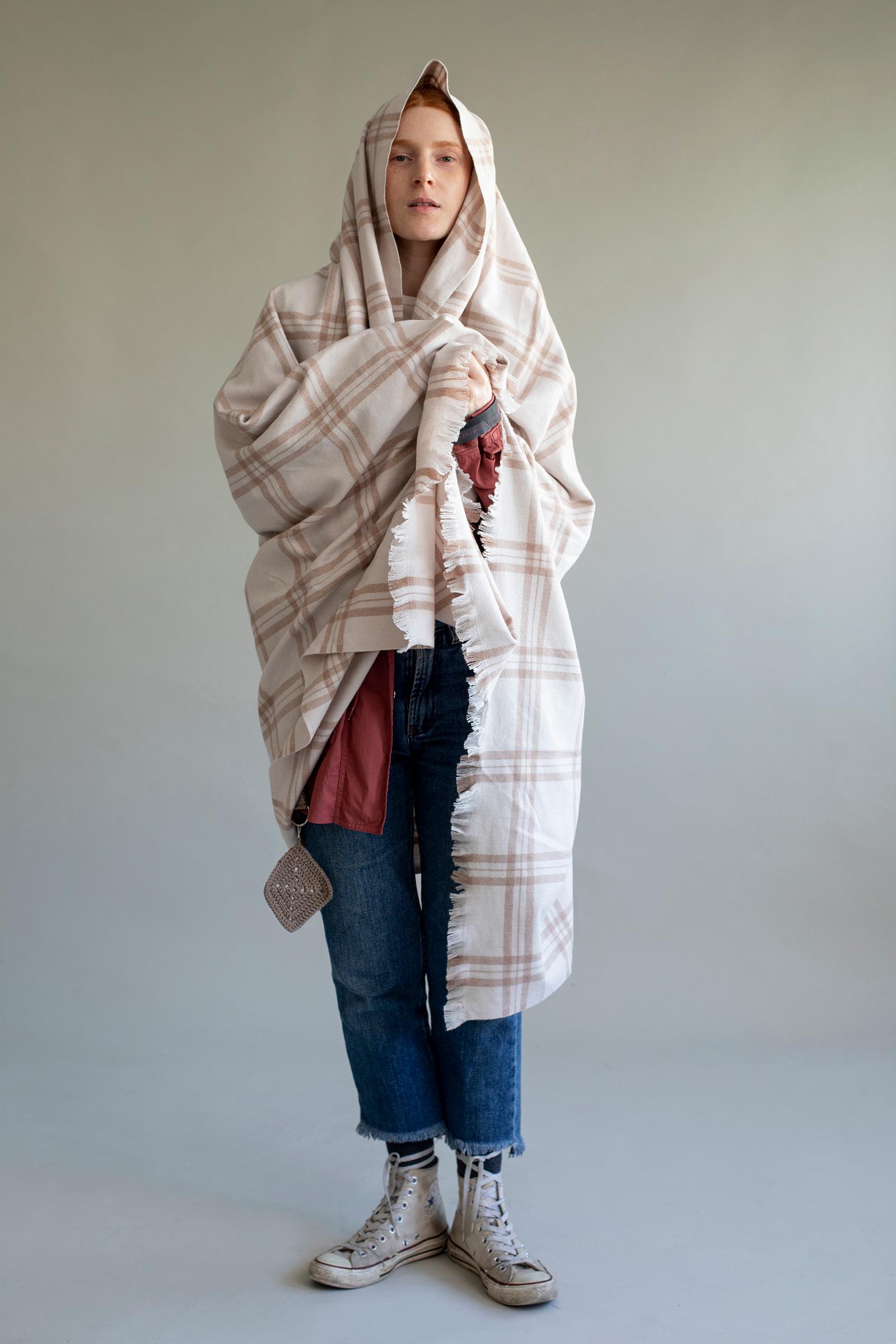 21st Century Asian Beige White Plaid Strap Blanket For Sale 2